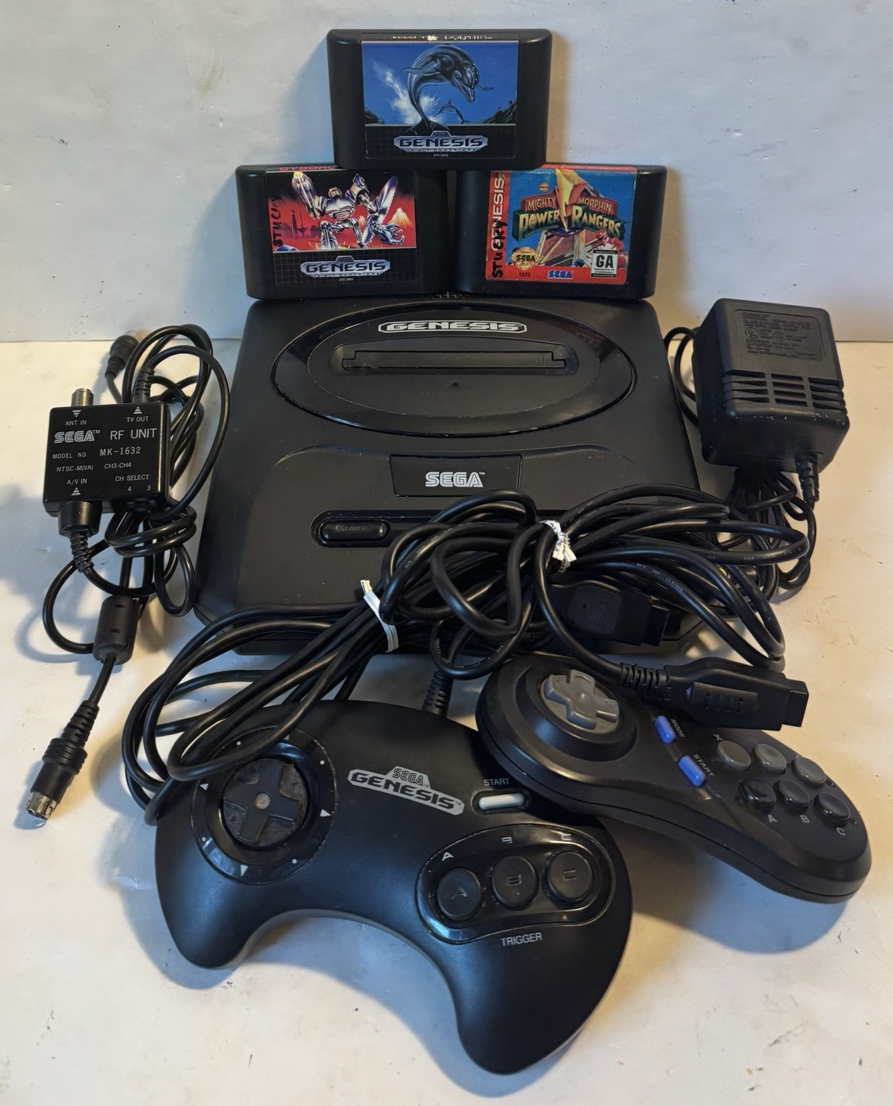 Sega MK-1631 Genesis 1 Console W/ Cords, 3 Games, & 2 Controllers Tested