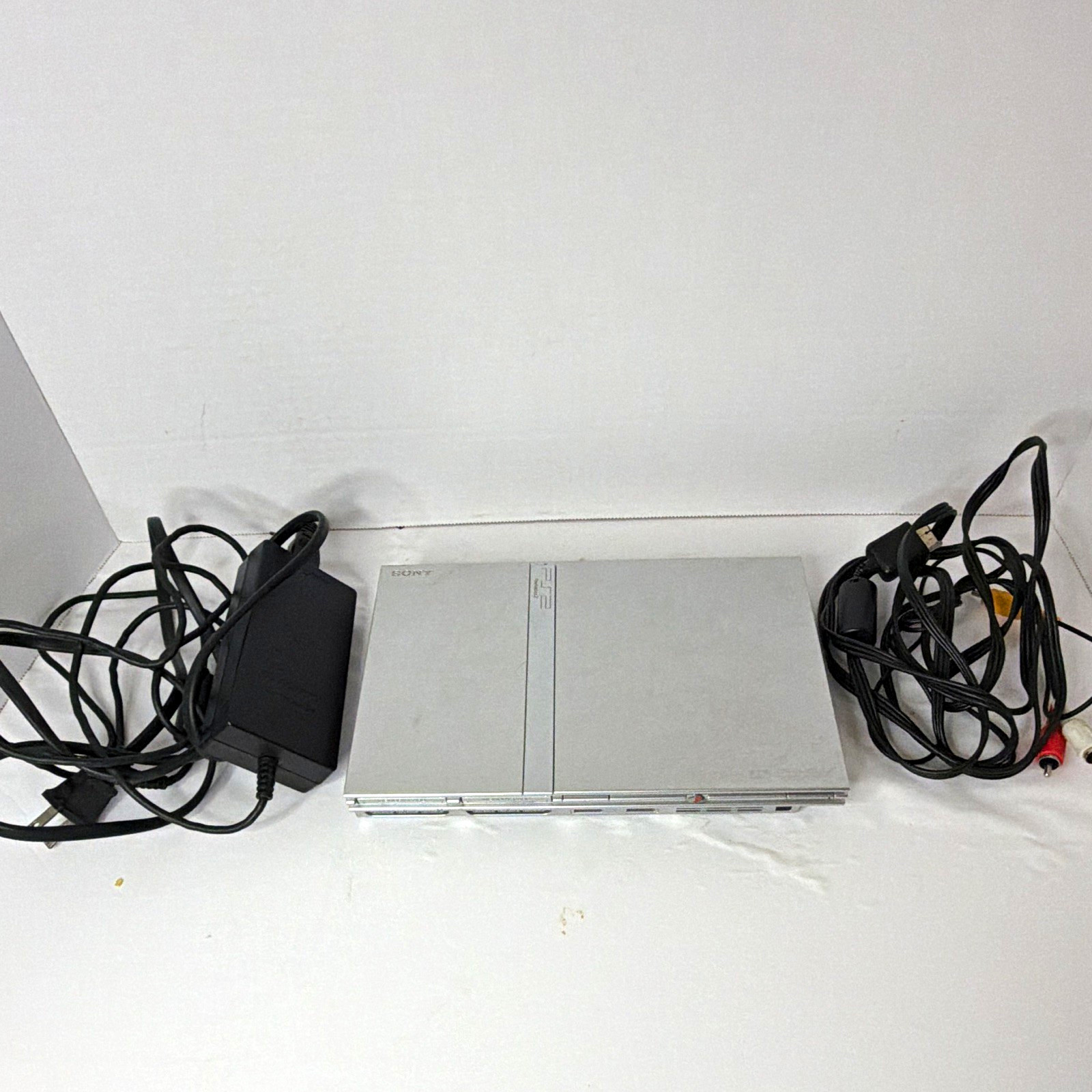 Sony PlayStation 2 PS2 Slim Silver Console NTSC-U/C SCPH-77001 w/ Cables