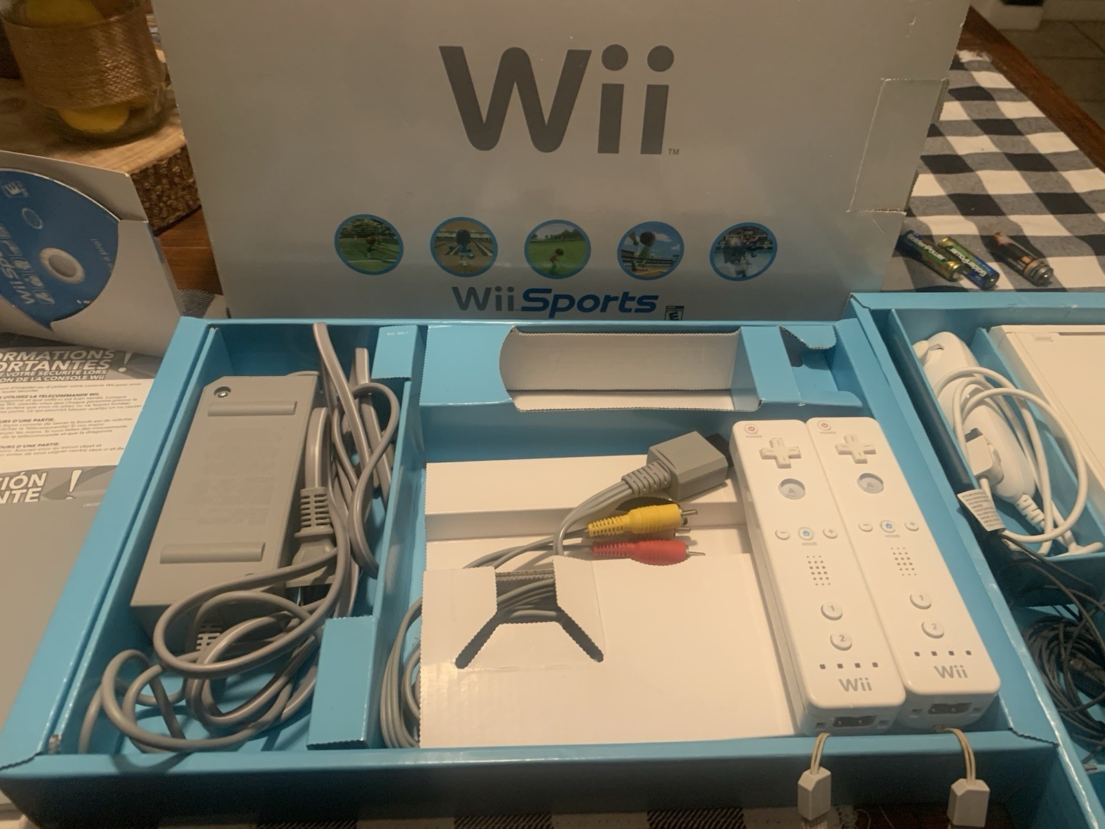 BOXED Nintendo Wii Video Game System RVL-001 Console Bundle Retro