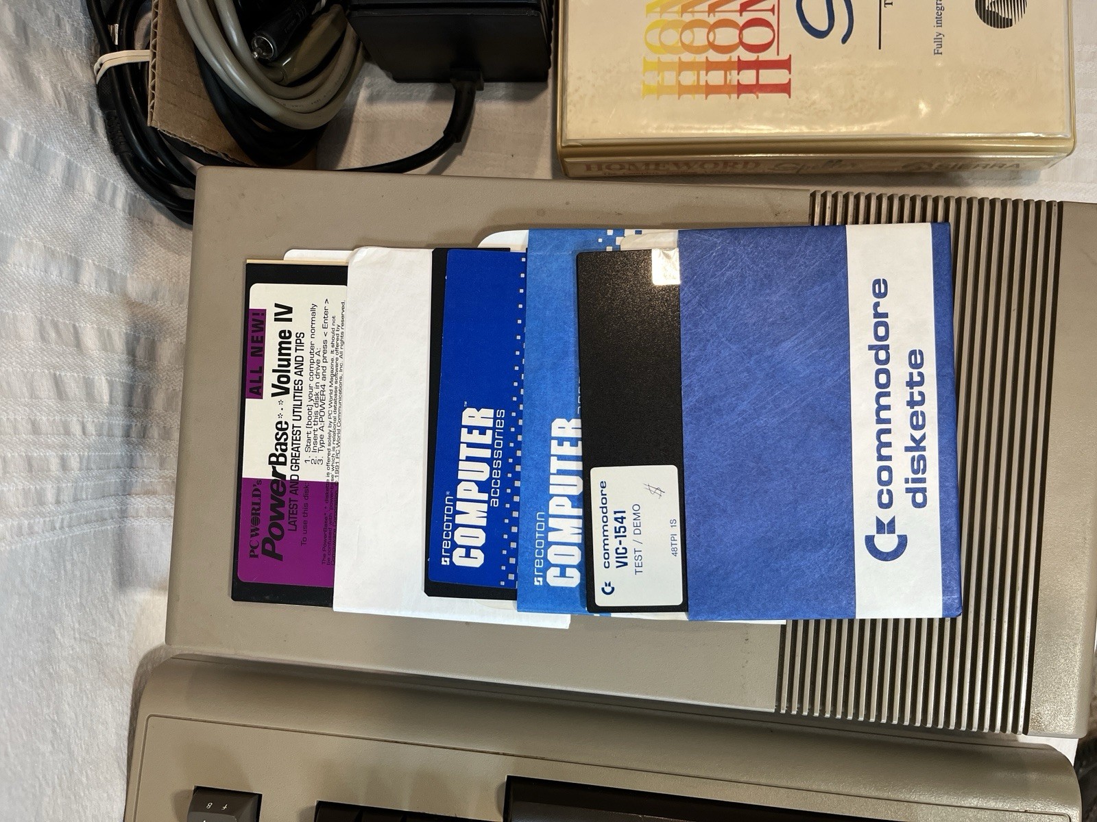 Commodore 64 Console + 1541 Disk Drive + Box/Accessories: Powers On – No Video