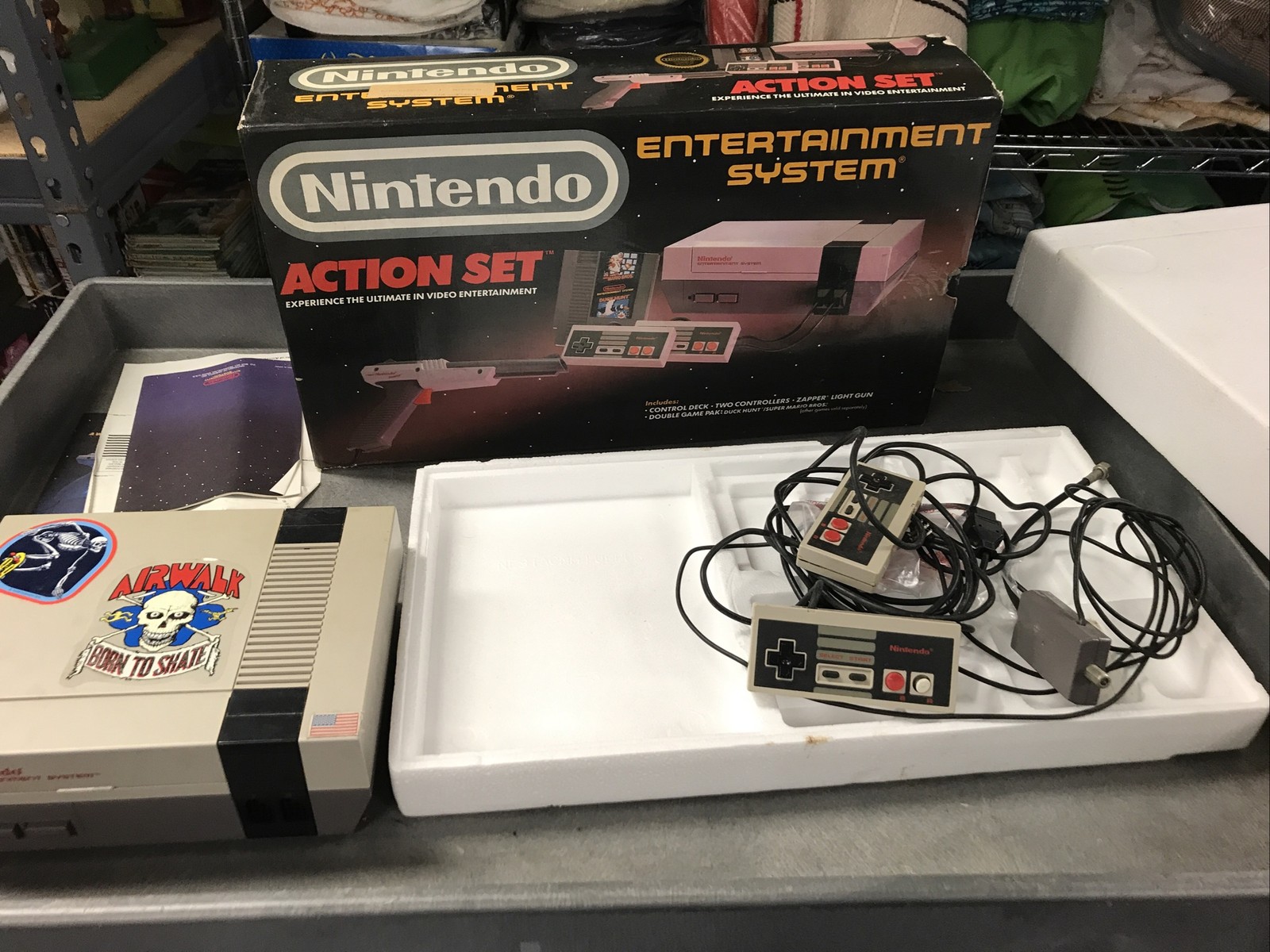 Nintendo NES Action Set Console in Box AS IS