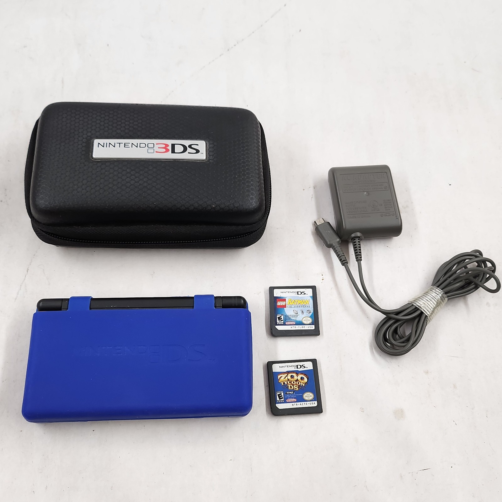 Nintendo DS Lite Crimson + Charger Stylus Games Case Lego Batman Zoo Tycoon