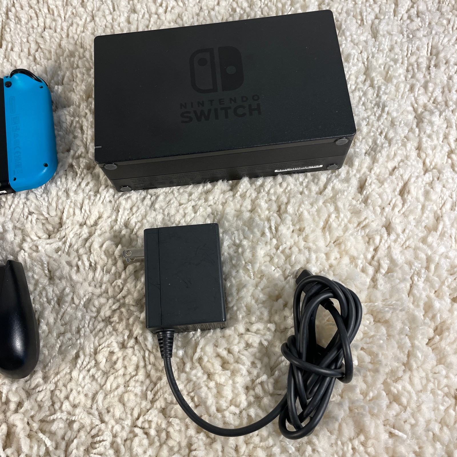 Nintendo Switch V2 HAC-001 (-01) Console System Bundle Red Blue Joycon Tested