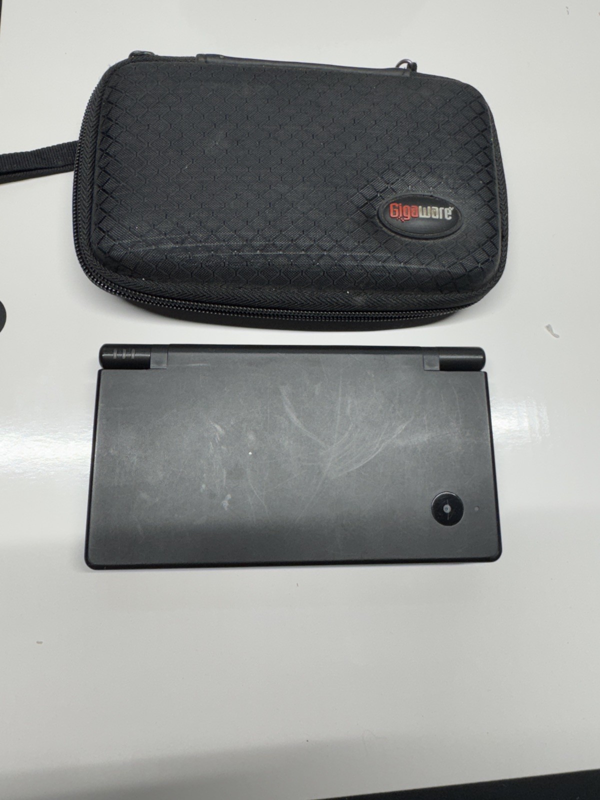 Nintendo DSi Handheld Game Console TWL-001 Black w/ case