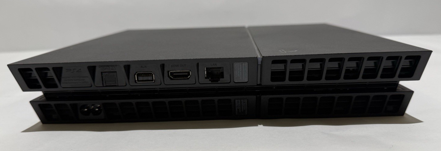 Sony PlayStation 4 PS4 Original Console CUH-1215A Black 500GB w/ Cords + Cont.