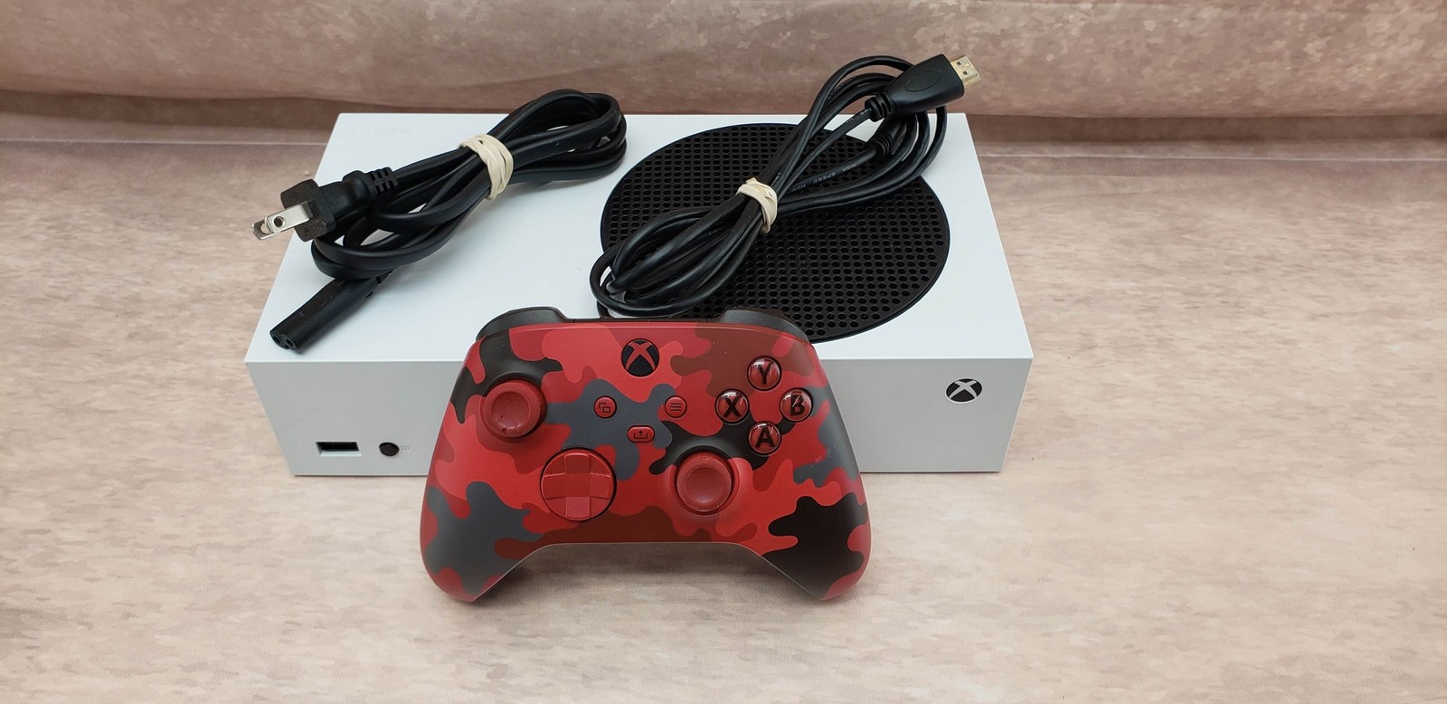 Microsoft Xbox Series S 500GB w/ one controller, cords, good condition