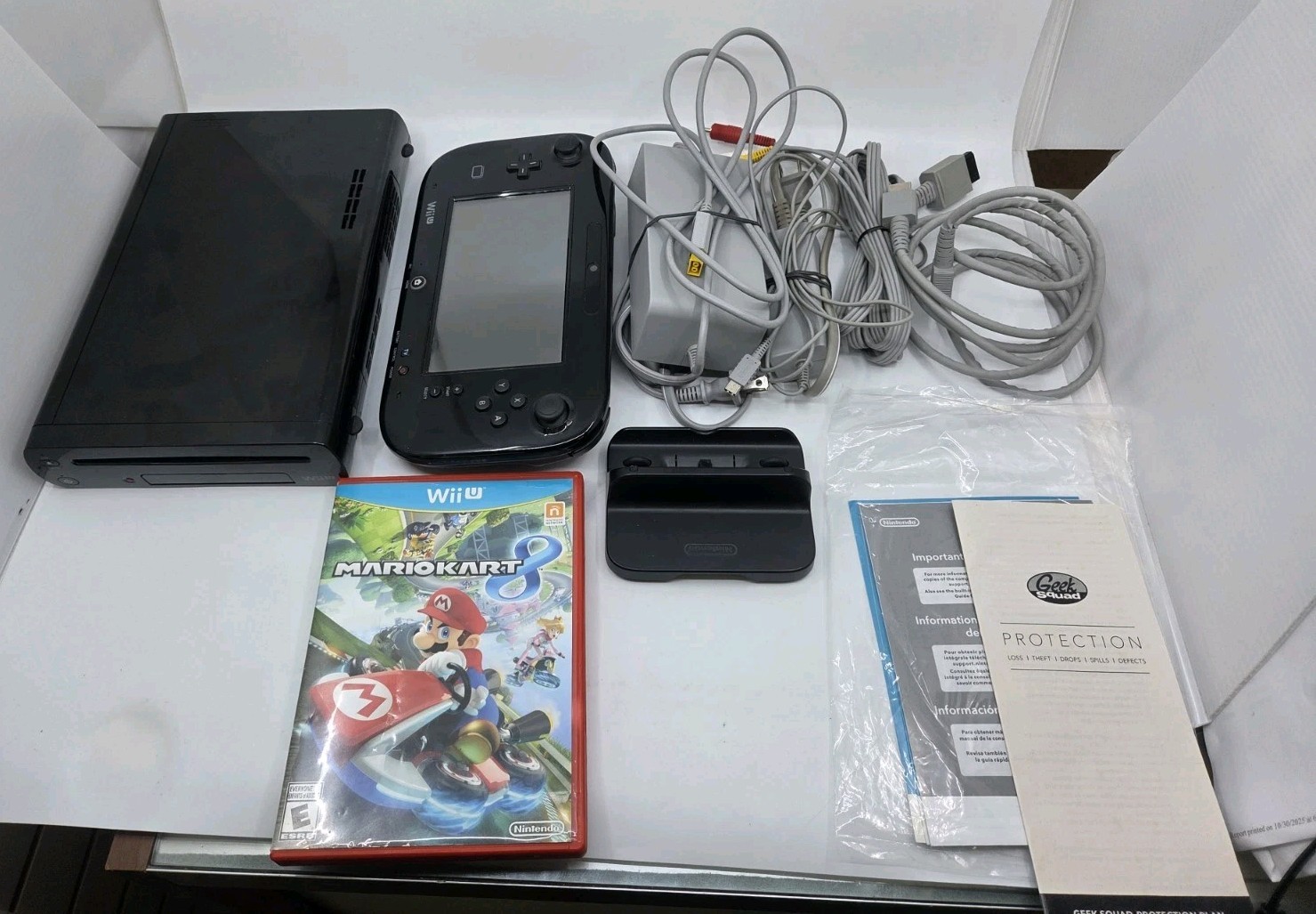 Nintendo Wii U WUP-101 32GB System W/ Gamepad