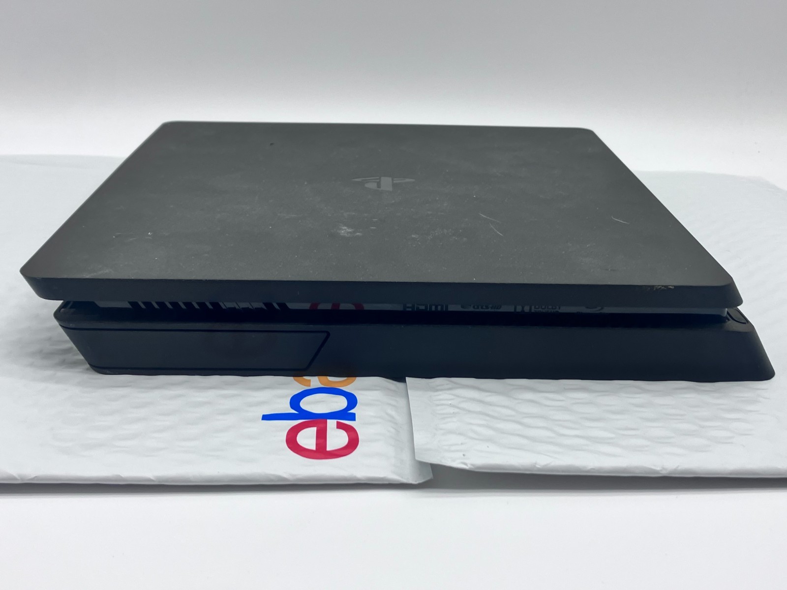 Sony PlayStation 4 PS4 Slim 500GB Console CUH-2015A + Controller + Cords