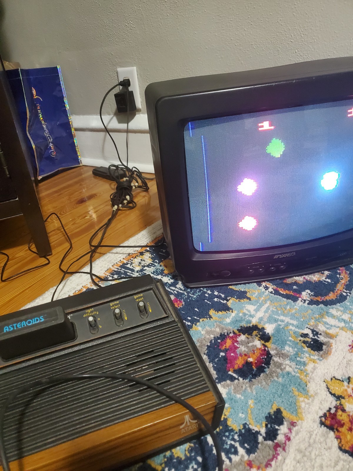 Vintage Atari 2600 Video Game Console Bundle Tested/Works
