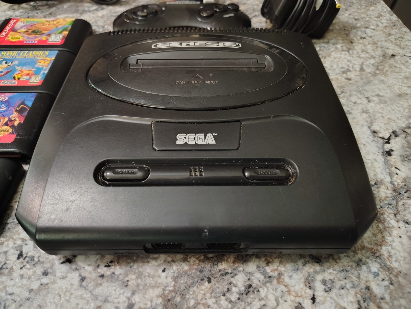 Sega Genesis Console Bundle Controller Cables Street Fighter II Aladdin Sonic