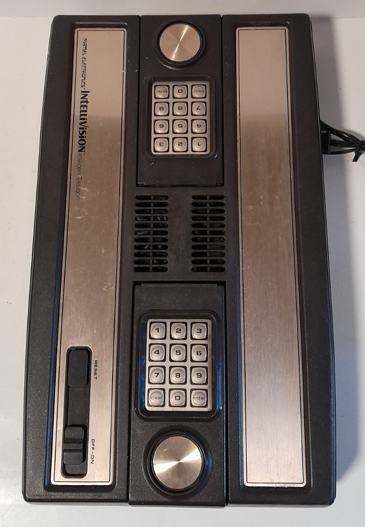 Intellivision Video Game console Bundle With Box Chord and Manual