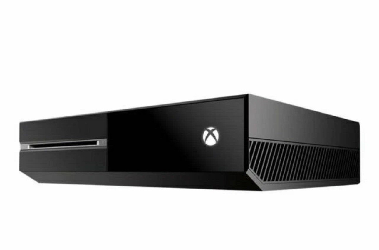 Used Microsoft Xbox One 500GB Console – Black (5C5-00025)