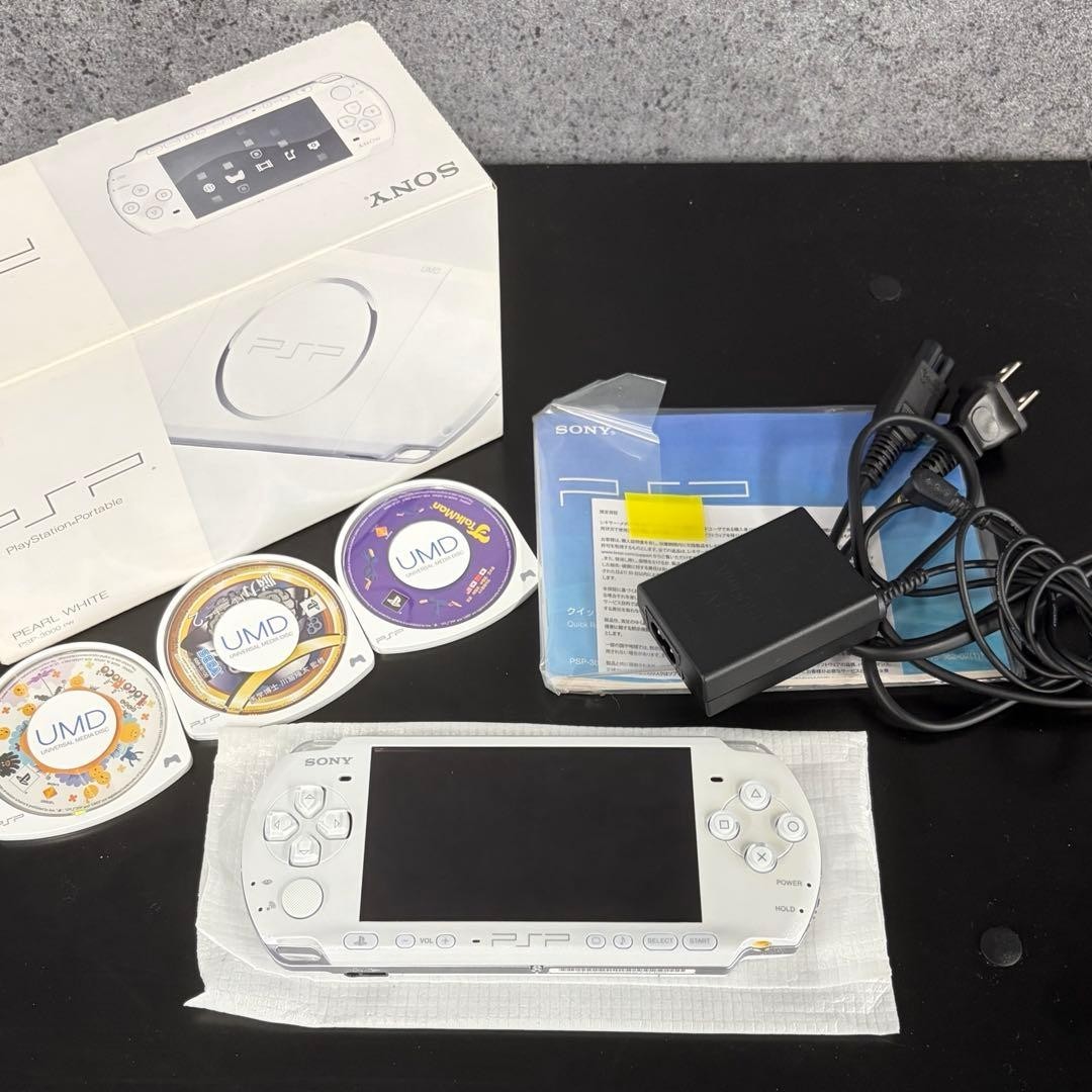 Excellent Sony PSP 3000 Pearl White Boxed Tested Boxed