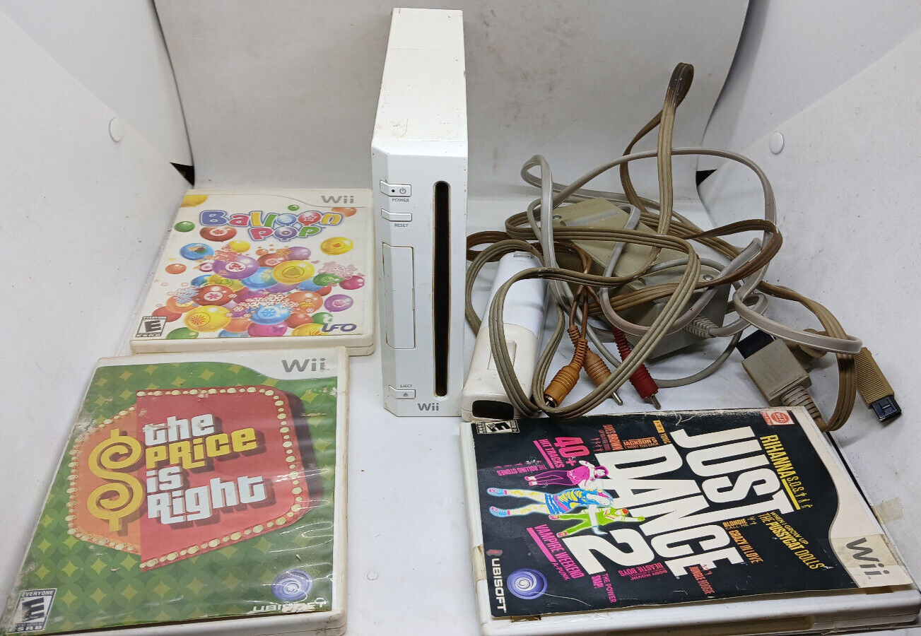 Nintendo Wii Game System Console with1 REMOTE+ Cords + 3 games. TESTED! GOOD!