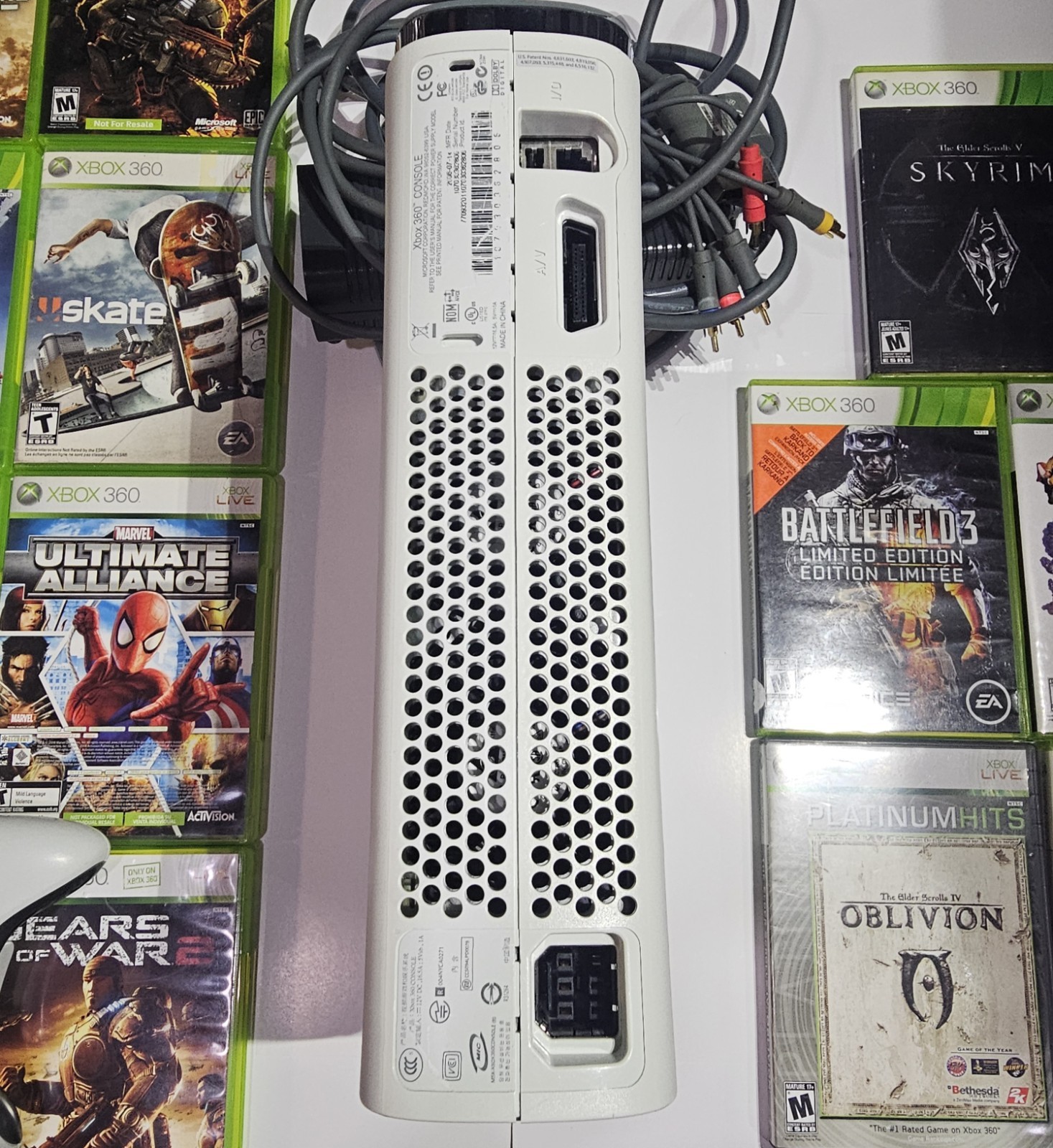 White Microsoft XBOX 360 Video Game Console System Bundle 13 Games OEM Tested