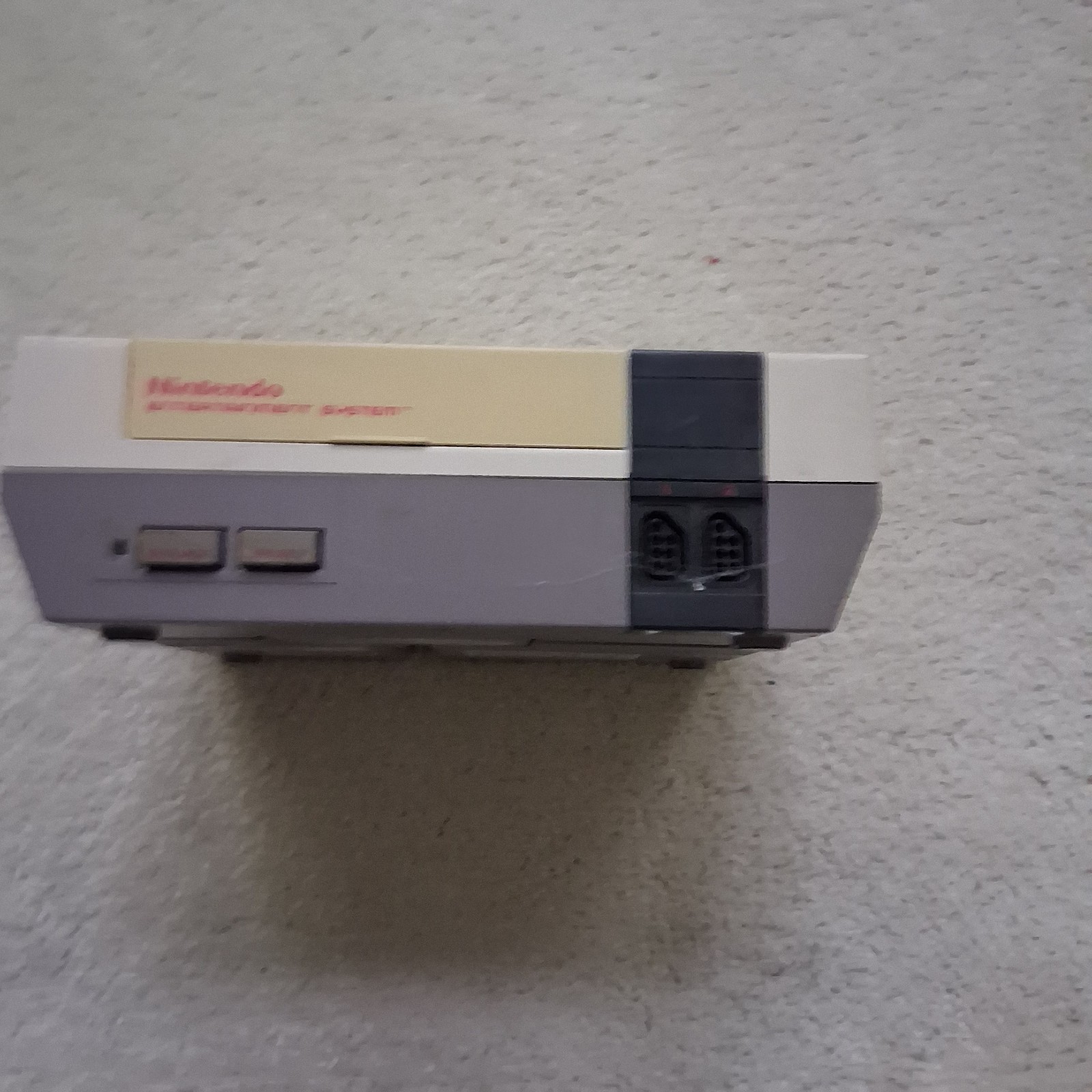 Original Nintendo NES Console Bundle (NES-001) Retro Gaming 2 Controllers Game
