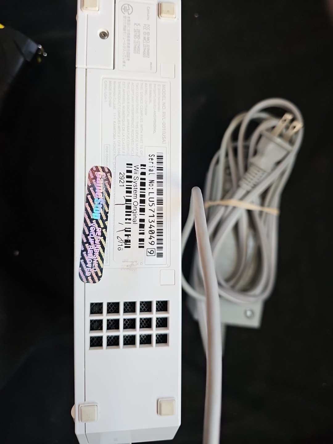 Nintendo Wii RVL-001 512 MB Home Console – White