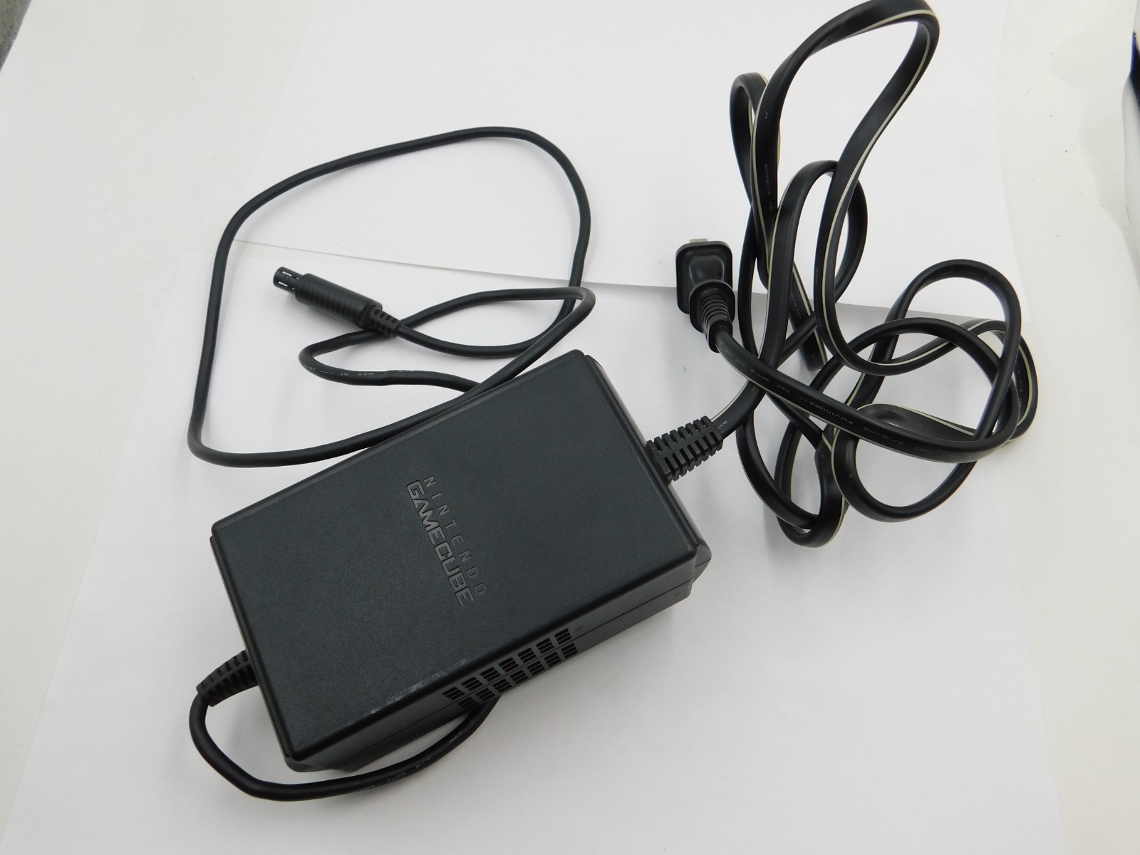 Nintendo Gamecube DOL-001 Gaming Console