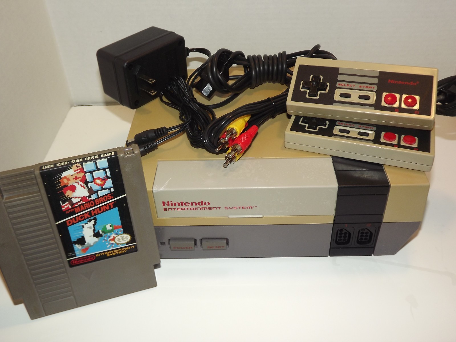 Nintendo NES System Console OEM 72 Pin, Controllers and Mario- Restored & Tested