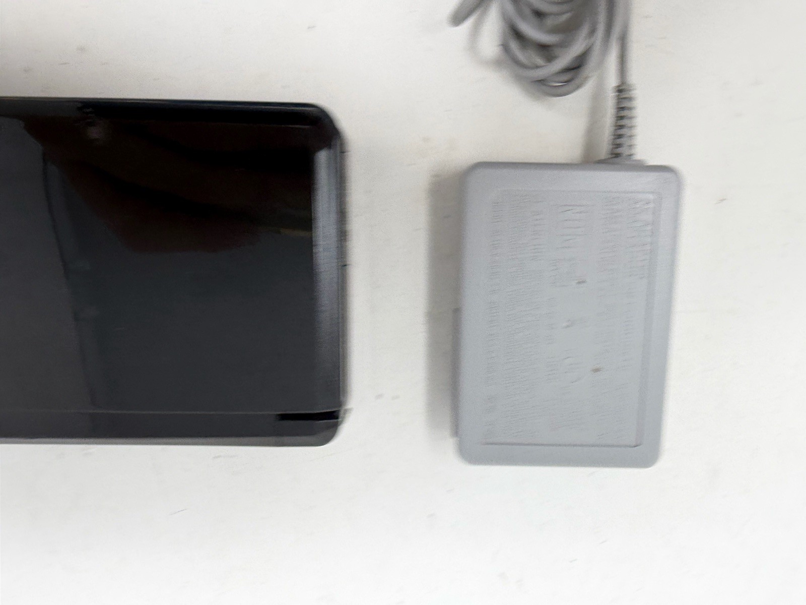 Nintendo 3DS Cosmo Black Model CTR-001 Handheld With Charger Tested Working