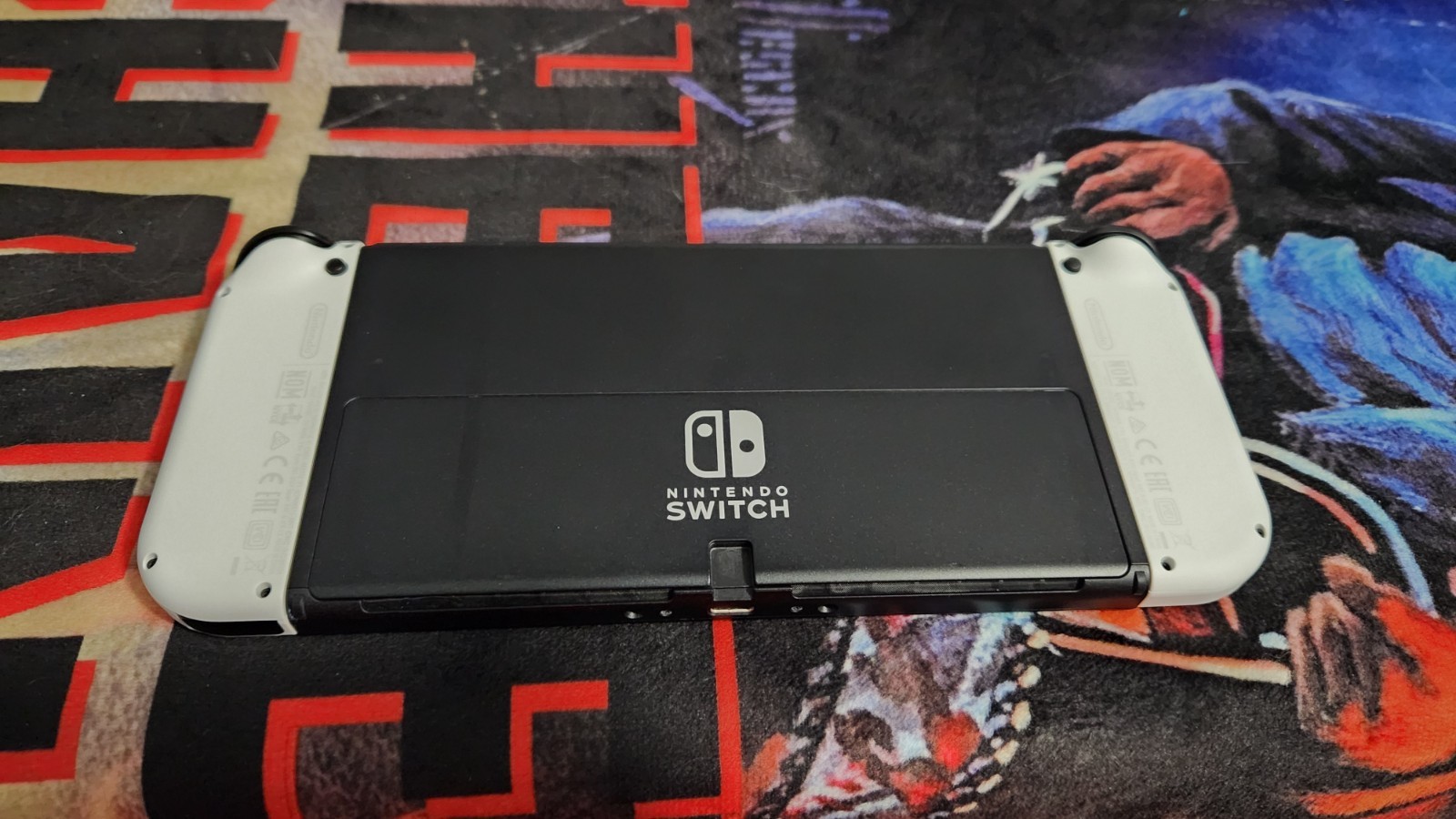 NINTENDO SWITCH OLED BUNDLE- PINK/GREEN JOYCON, 256G SD, NEIXGO GRIP/DOCK & CASE
