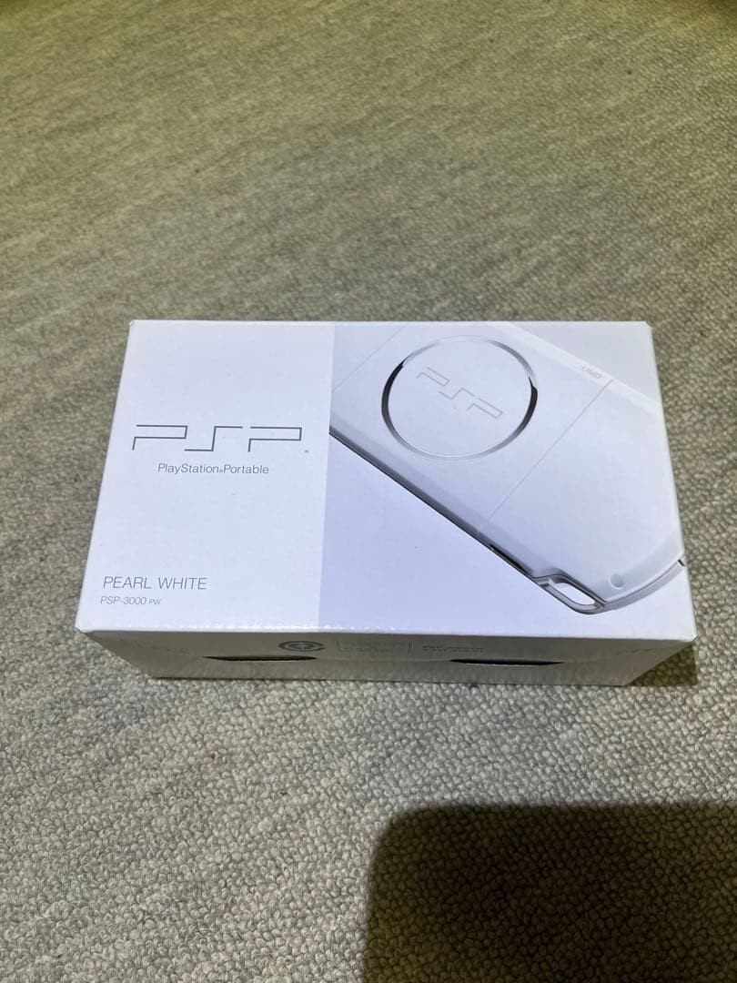 Brand New Sony PSP 3000 Pearl White Boxed Never Used US Seller