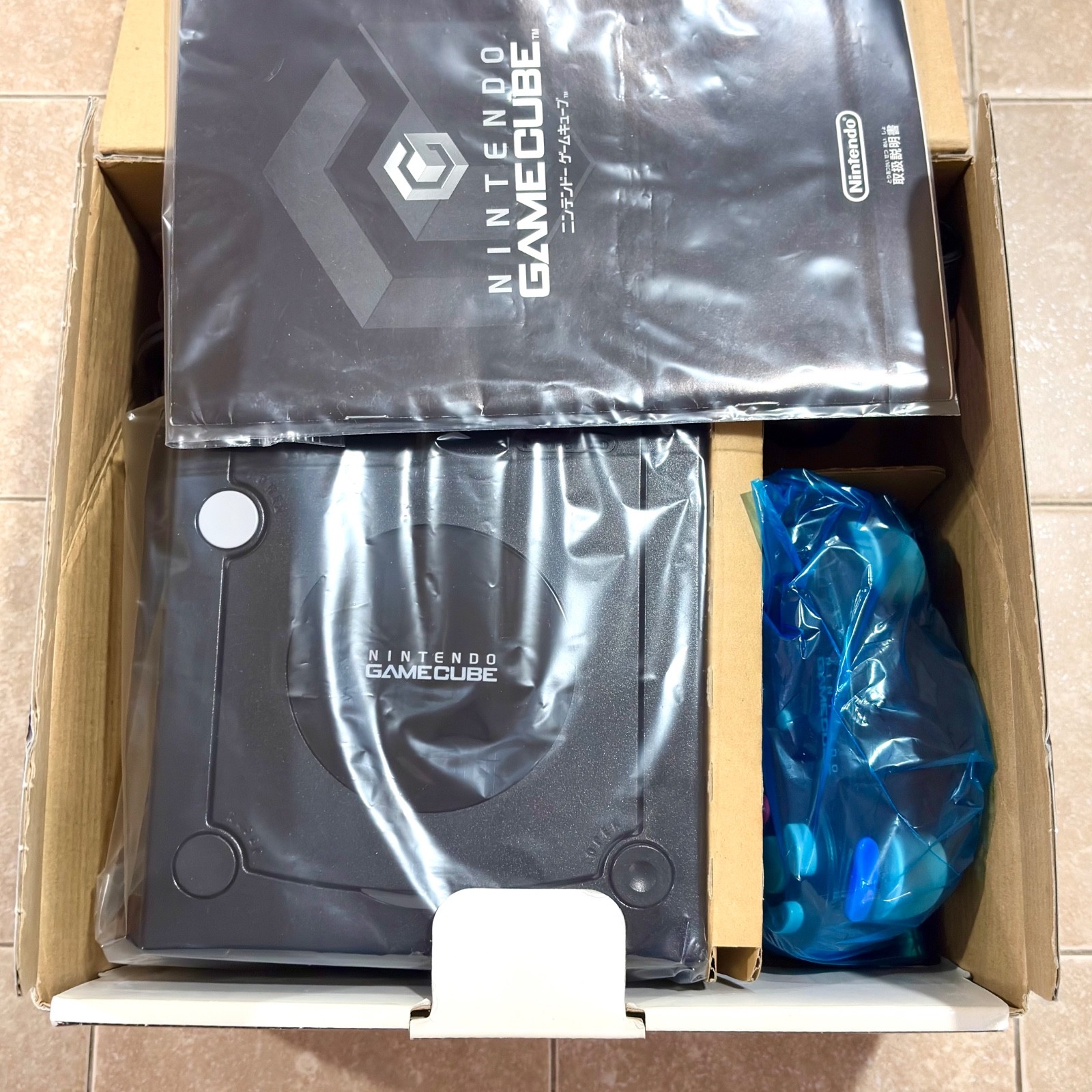 Nintendo GameCube Console DOL-001 CIB Jet Black Complete REGION FREE JPN / USA