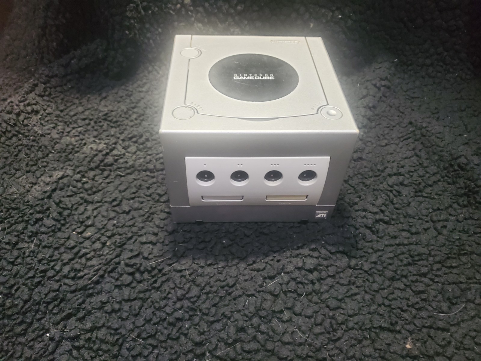 Nintendo GameCube Platinum Console – Silver (With Cords, No Controller)