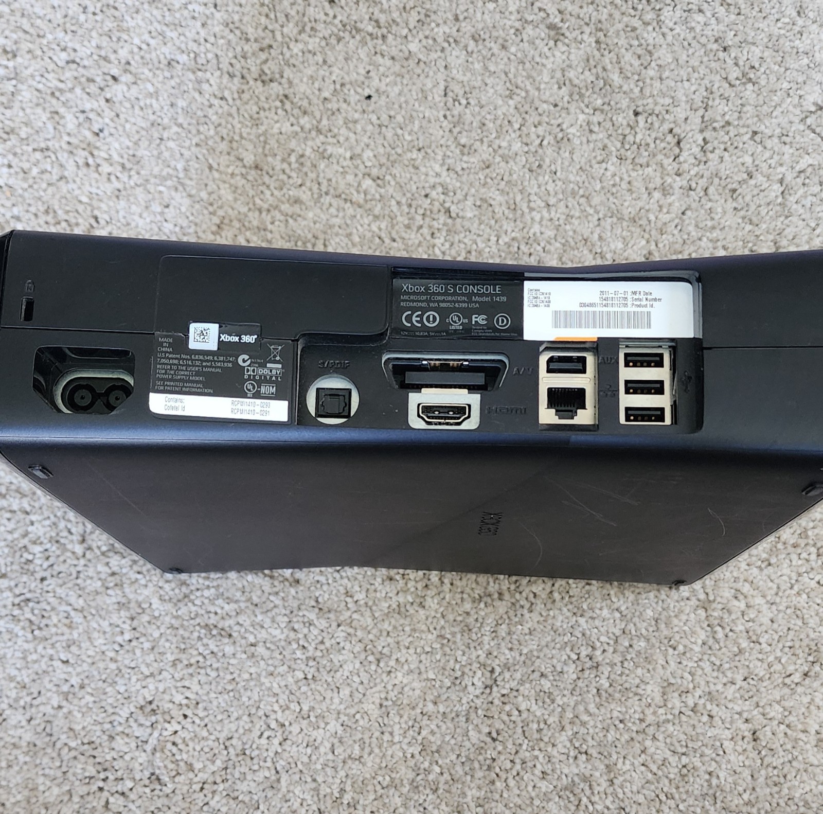 Microsoft XBox 360 S 1439 – Backward Compatible Model! – Bundle with extra drive