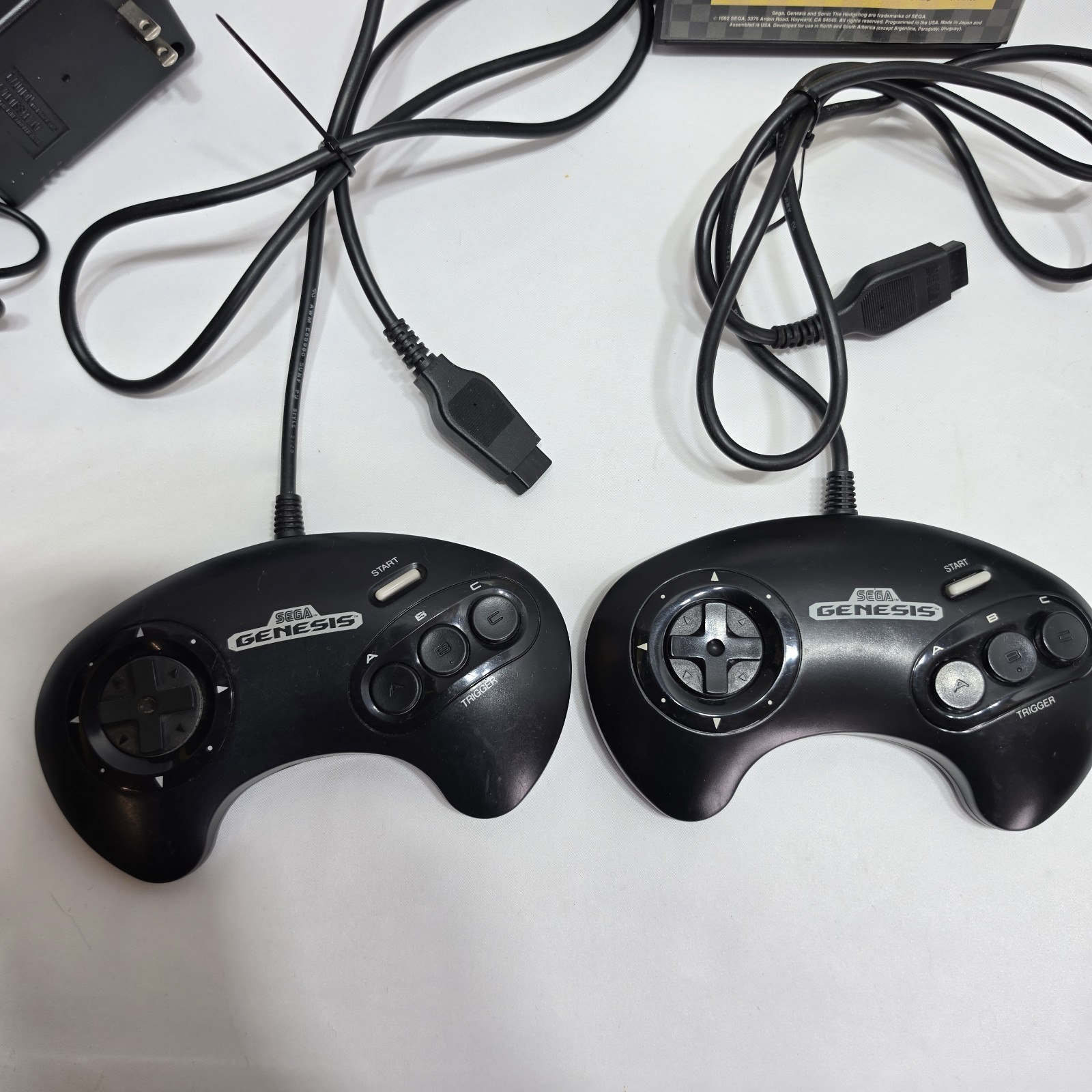 Sega Genesis Model 1 MK-1601 Console W/ 2 Controllers – Sonic 2 & Auto RF Switch