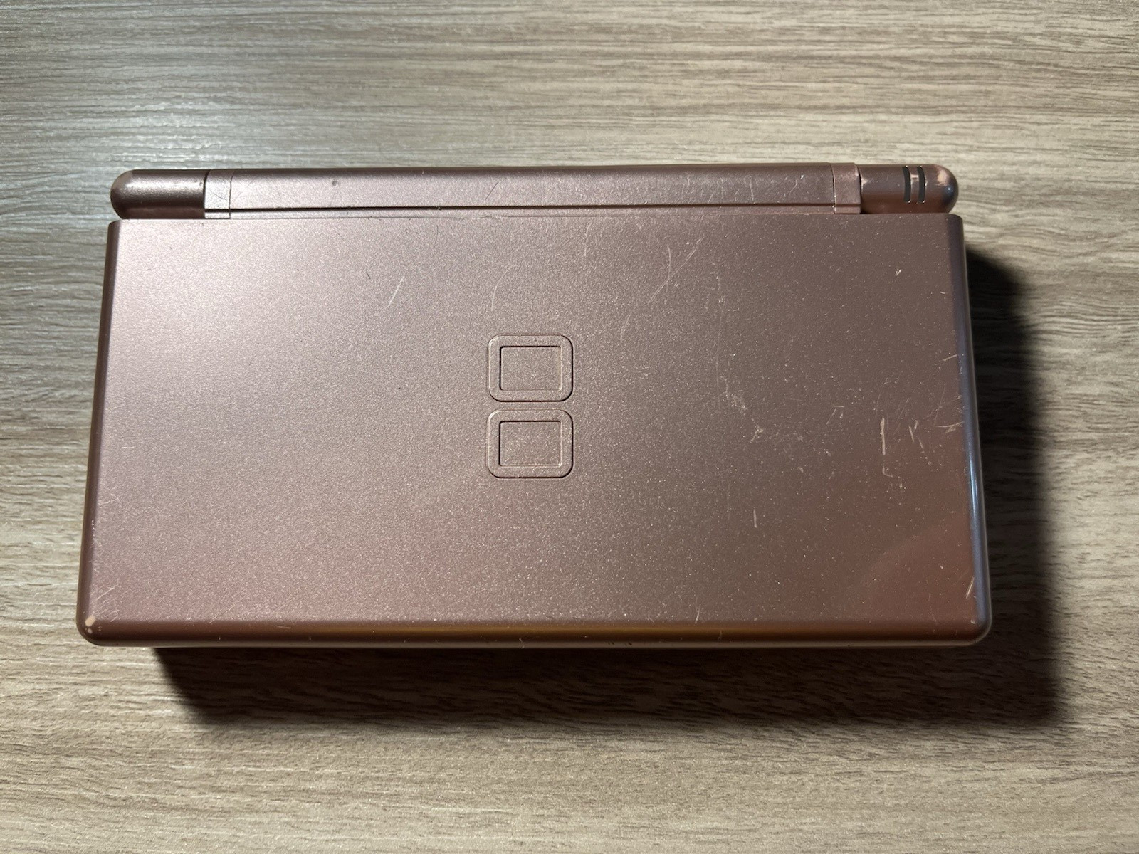 Nintendo DS Lite – Metallic rose Handheld Console with Charger Tested