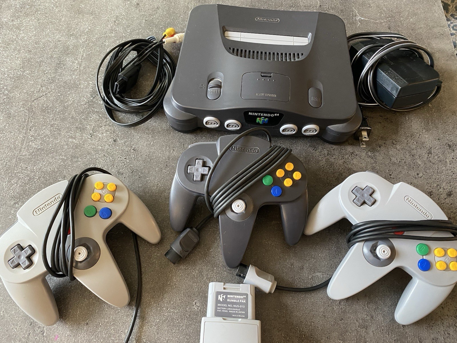 Nintendo 64 Console + 3 Controllers & the Expansion Pack + Memory + Rumble Pack