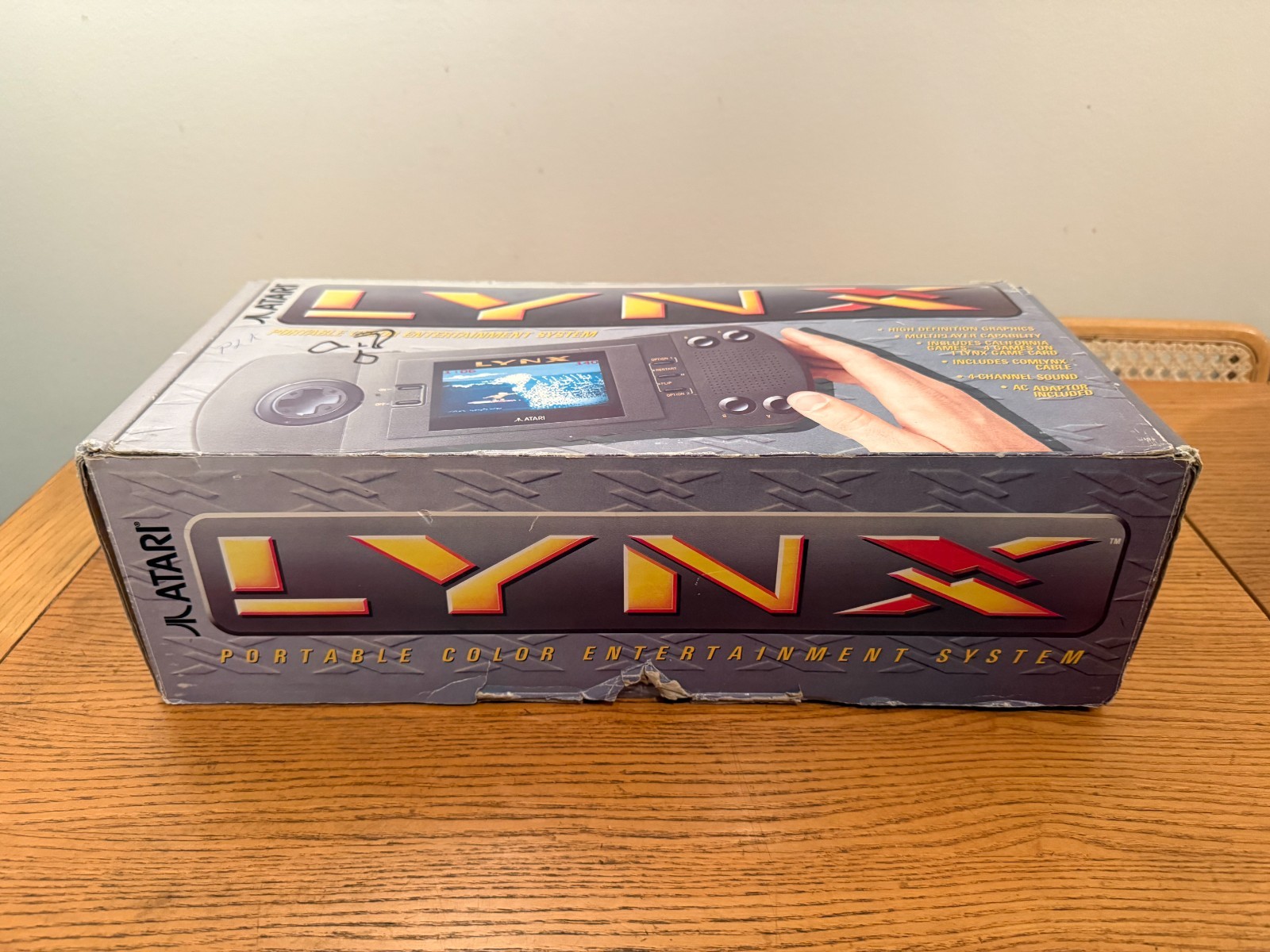 Atari Lynx 1 Video Game Console + 6 games + Visor + ComLynx cable + Charger