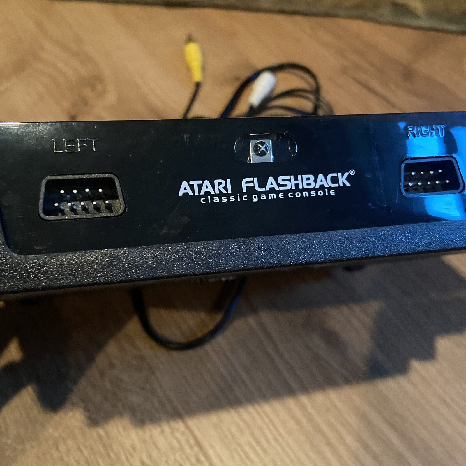 Atari Flashback Classic Game Console & Power Cord 2 Wireless Controllers 06/2015