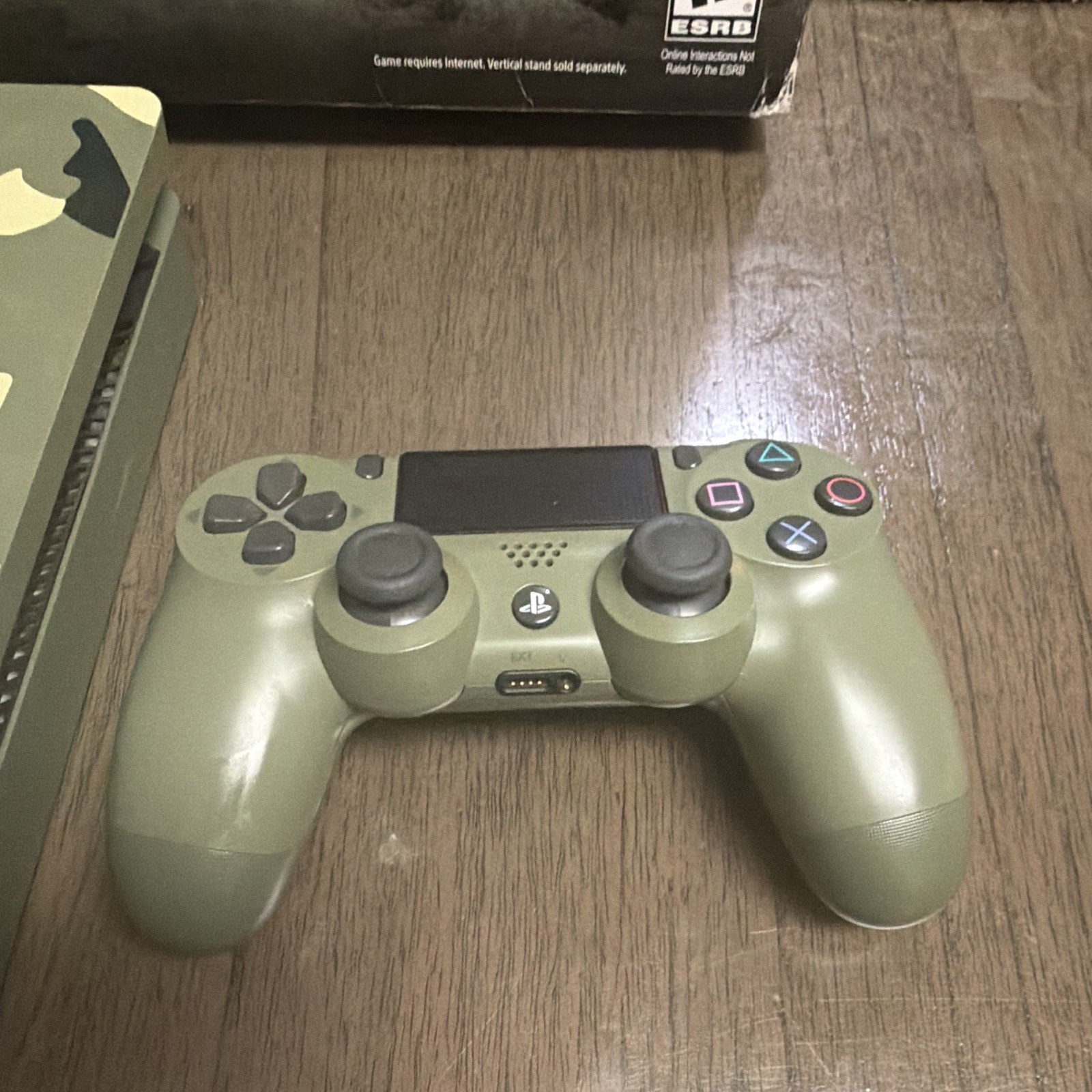Sony PS4 Slim 1TB Green Camouflage COD WWII Limited Console HDR 4K Box