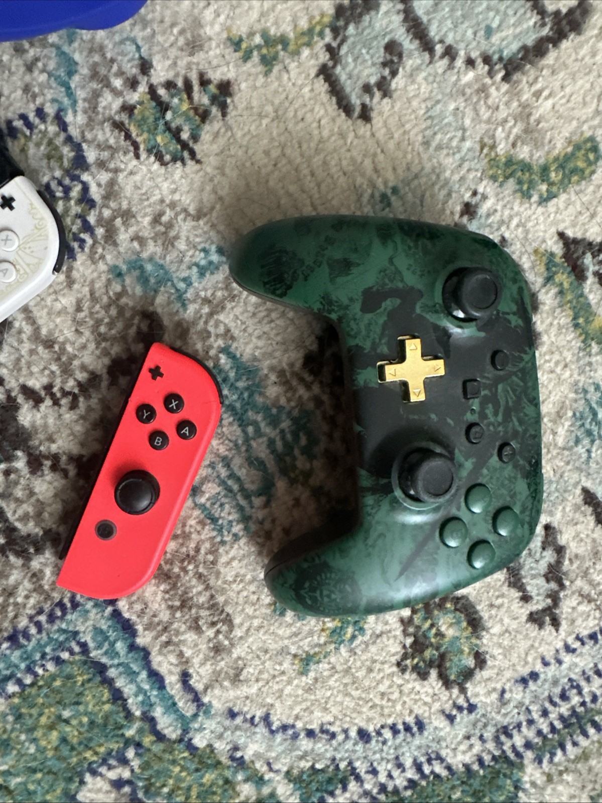 Nintendo Switch Handheld Console 256gb Memory Card With Controller And Game Lot