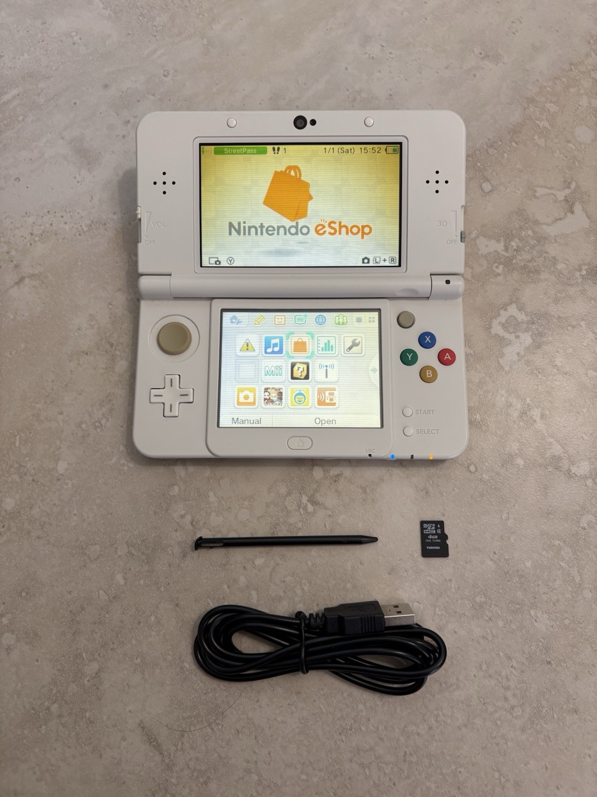 Nintendo New 3DS White Edition Handheld System Console With Charger USA Seller