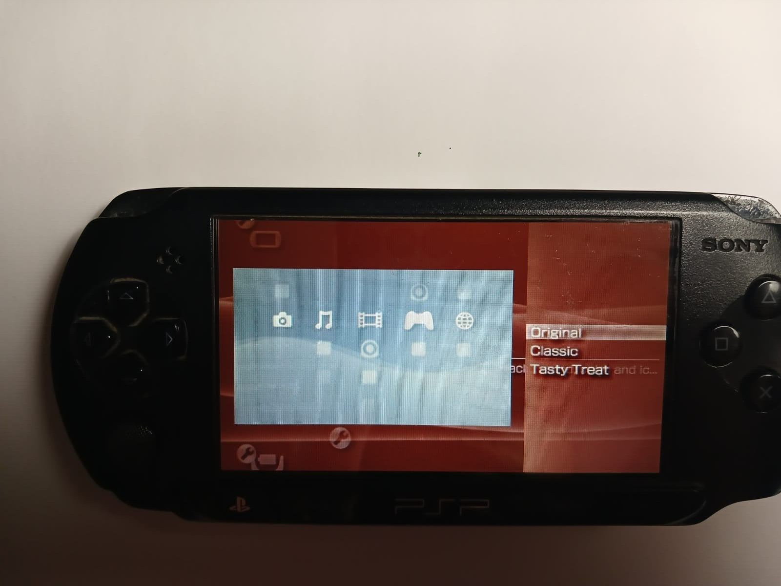 Sony Playstation Psp E1003 Handheld Game Console Black with Charger No Box