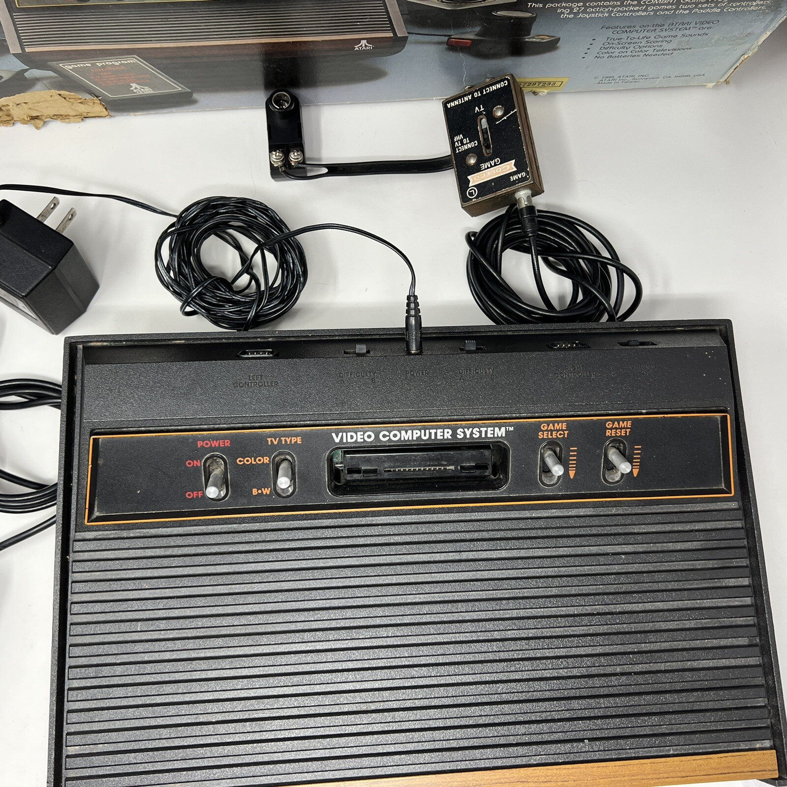 Vintage Atari CX-2600A Video Game Console Joystick Paddles, Power Original Box