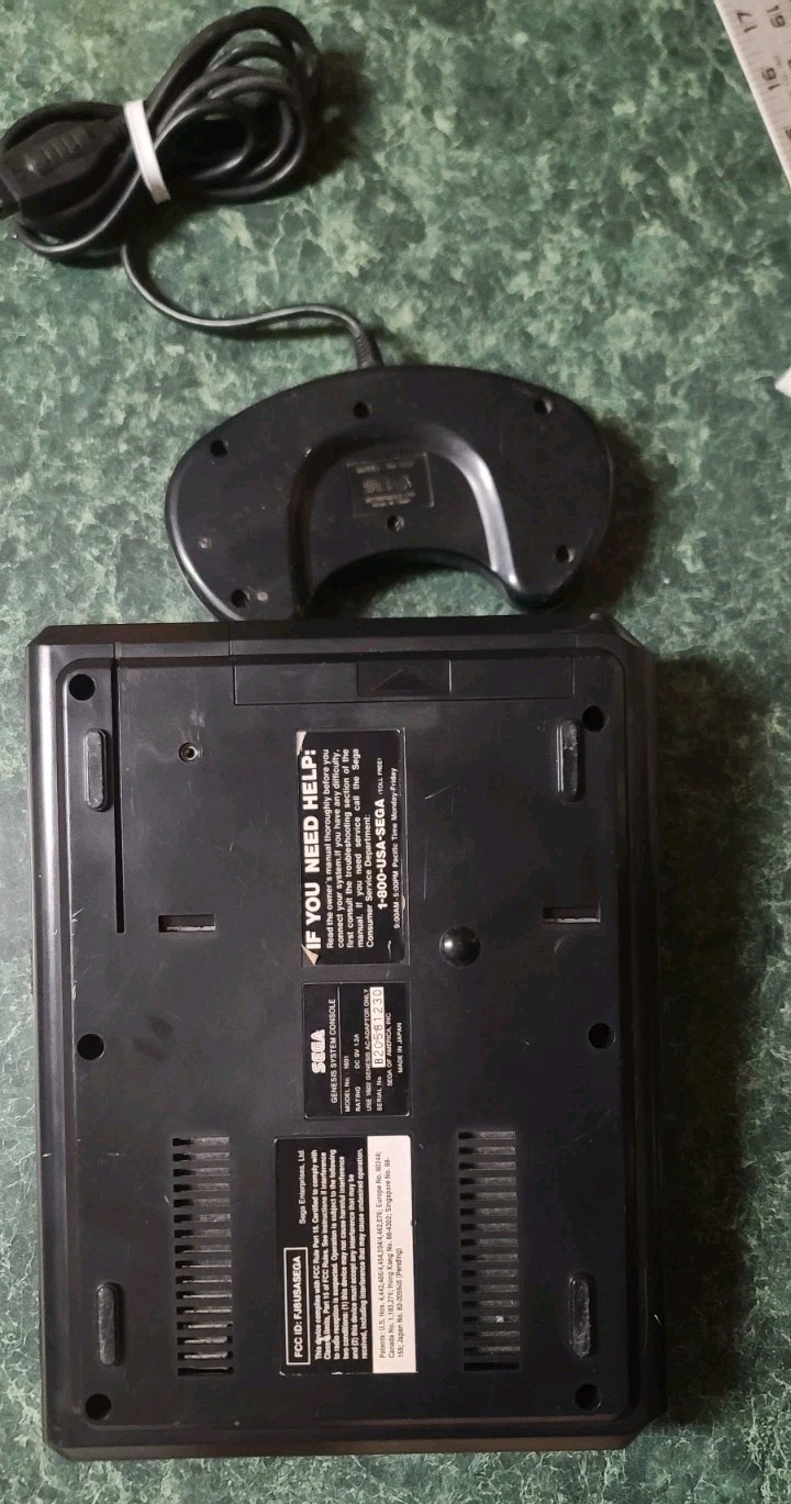 Sega Genesis 16 Bit Console Set Original Controller No Power AV Cable NBA 95′