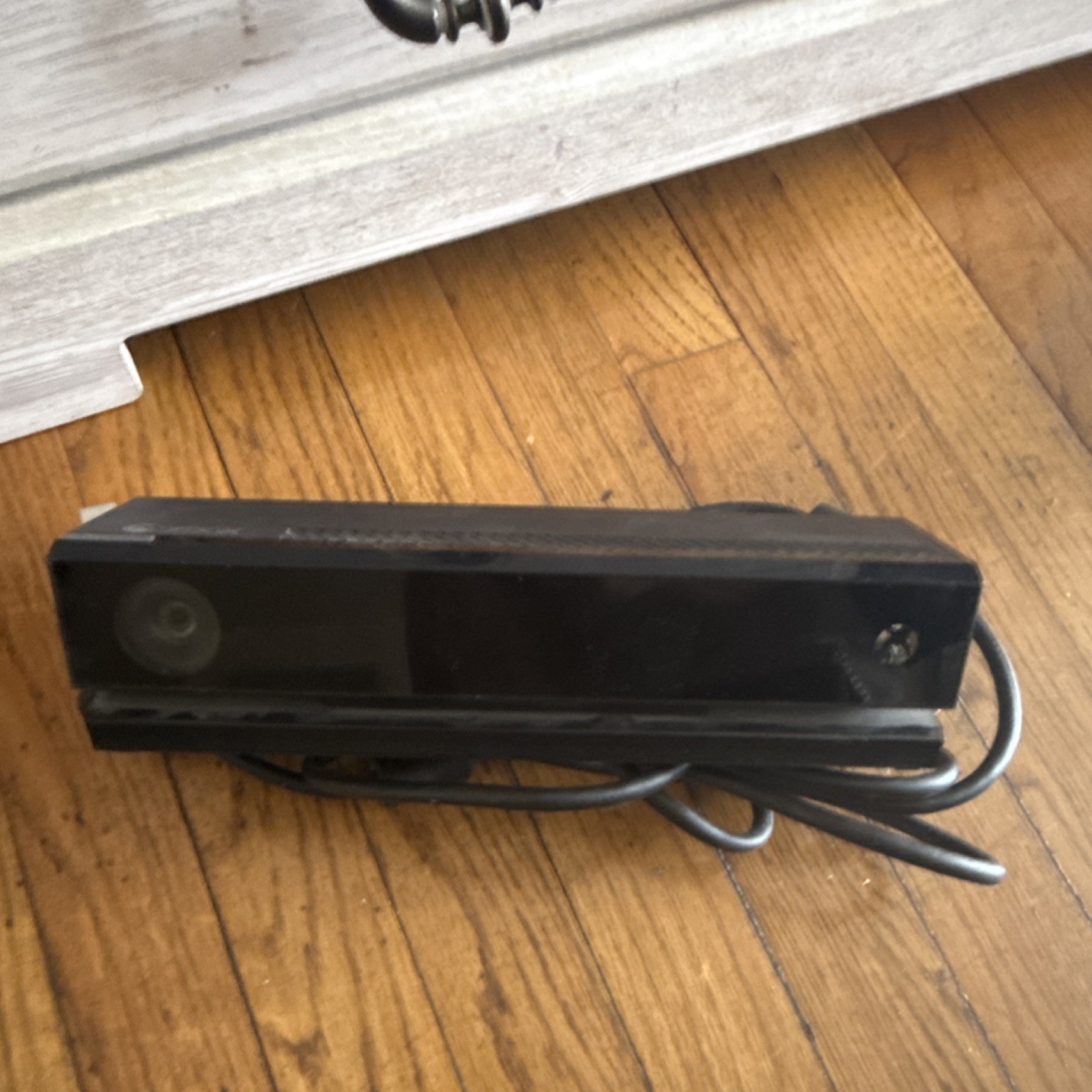 Microsoft Xbox One Black Console w/ 2 Controllers, Kinect, Power Supply, games