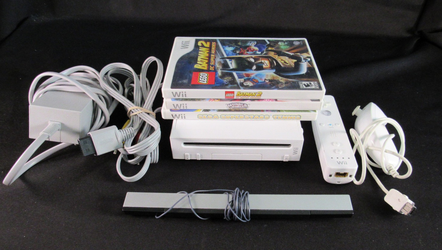 Nintendo Wii Console Bundle w/ Remote, Nunchuk, 3 games, Mario – Tested