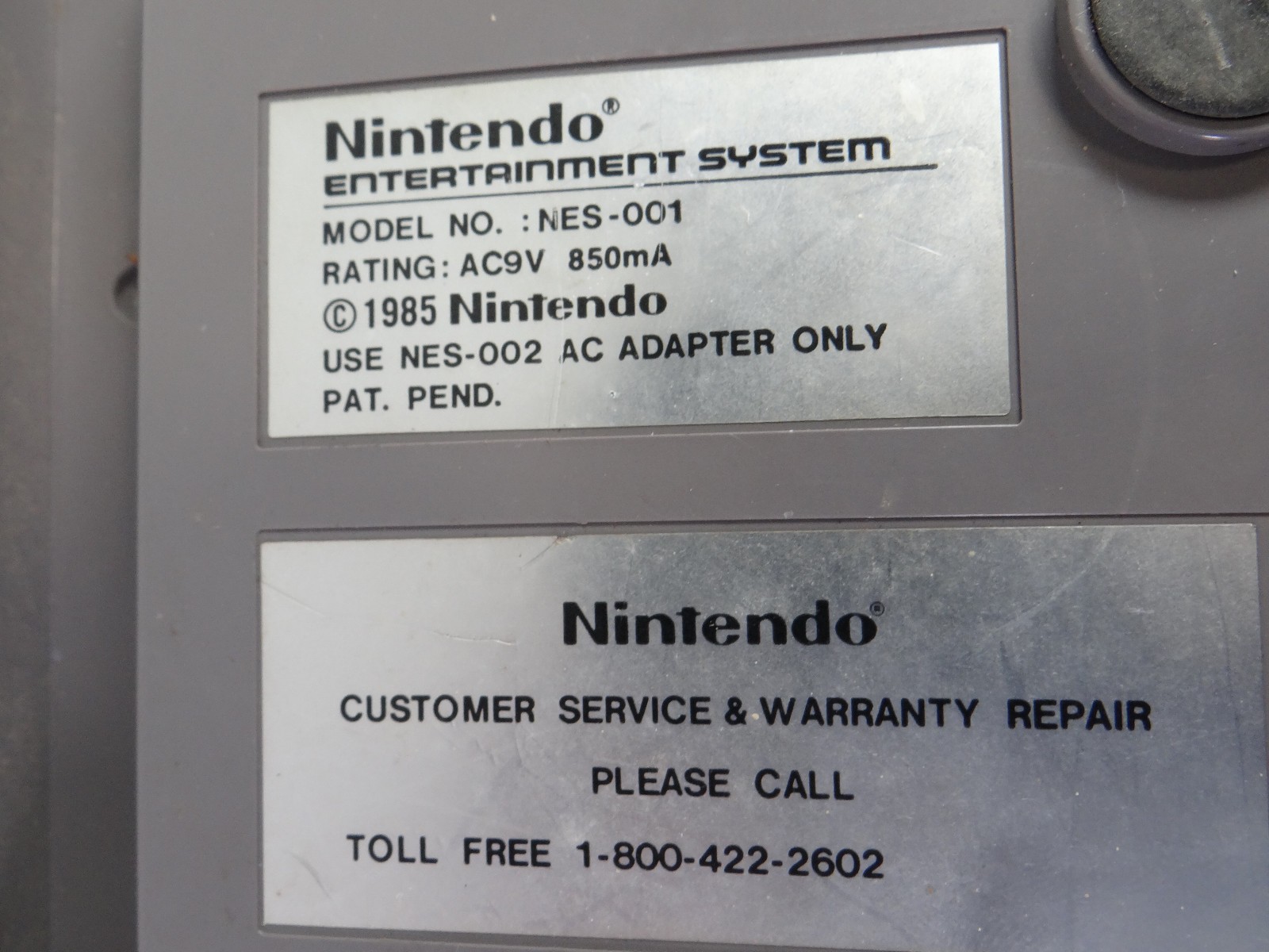 Nintendo Entertainment System Console Only – (NES, 1983) [PARTS OR REPAIR]