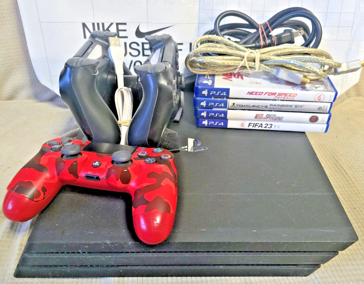 Sony PS4 CUH-7115B PS4 Pro Console w/ Cords, 3 Controllers,Games and more