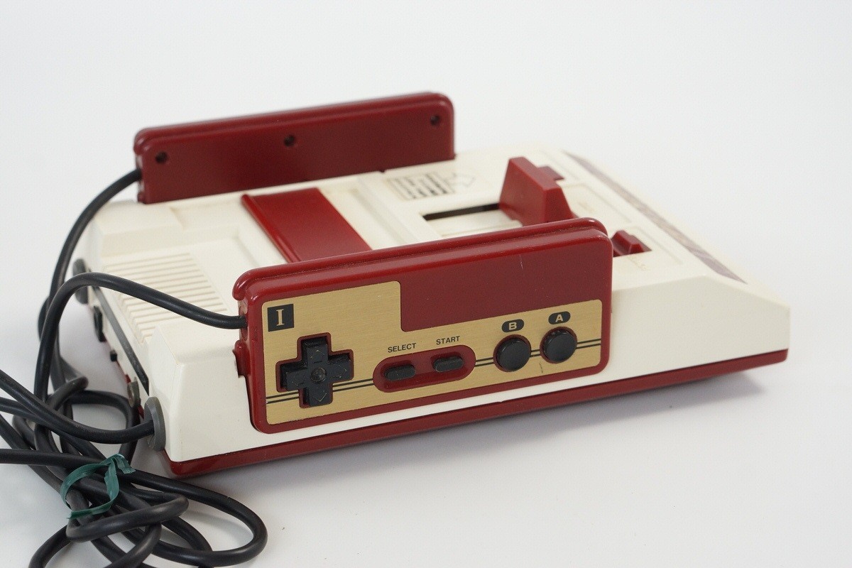 Famicom Console Boxed HVC-001 FREE SHIPPING Tested System Nintendo HC2025704