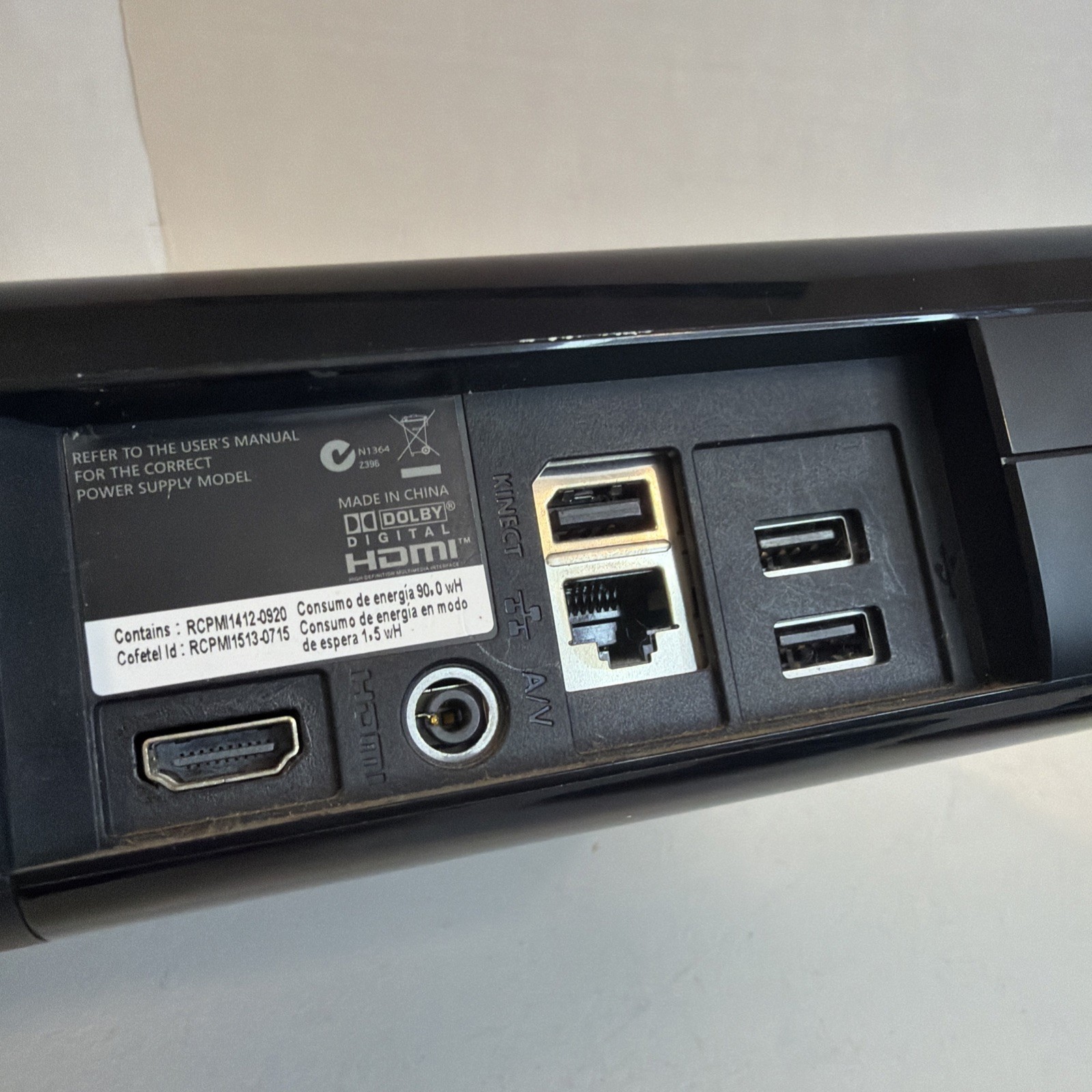 Microsoft Xbox 360 E Console Model 1538 Tested Powers On No HDD 2 Controllers