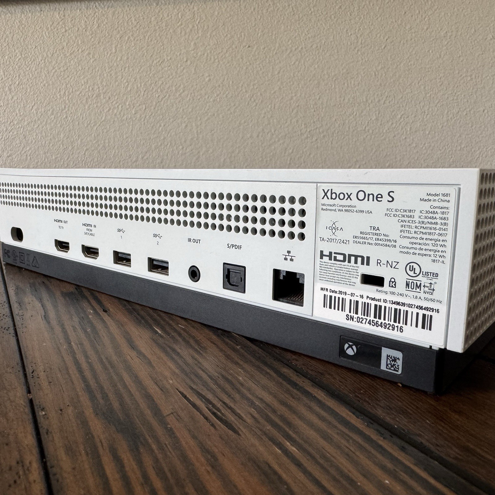 Xbox One S 500GB White Console Bundle (Model 1681) – Tested & Working
