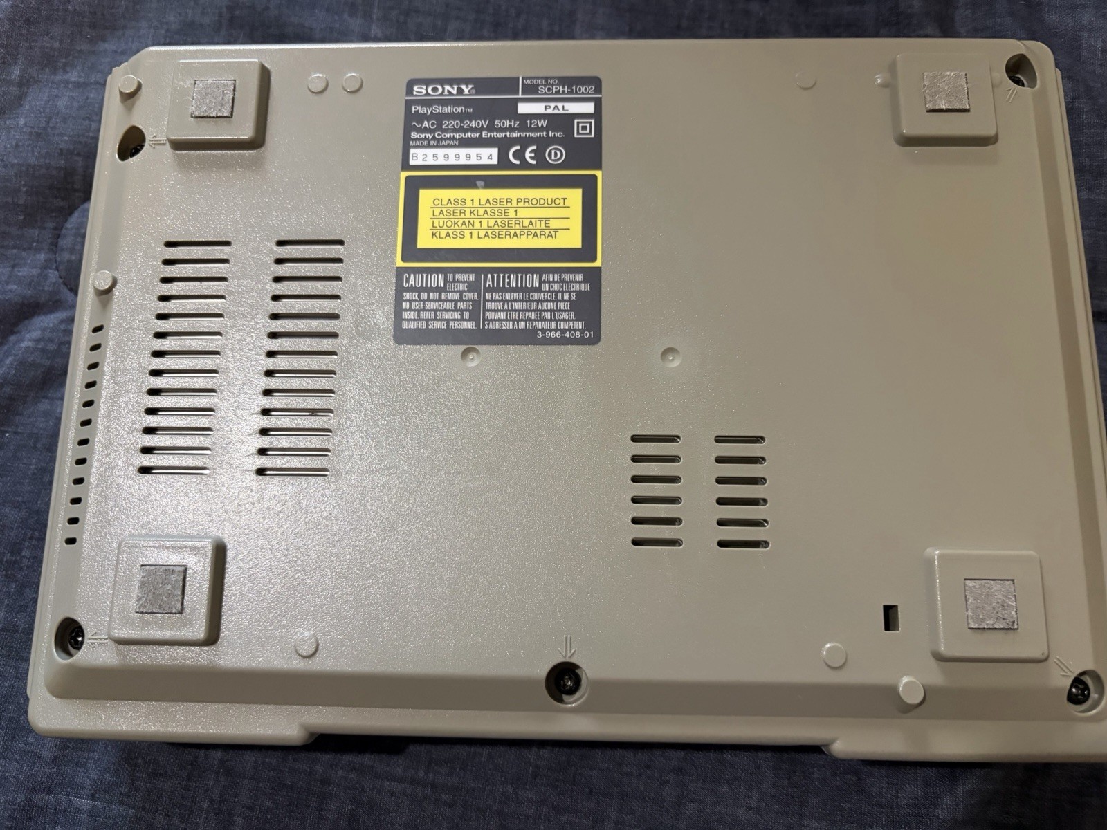 Sony PlayStation 1 Console SCPH-1002 PAL (Europe/Asia) – for parts/repair