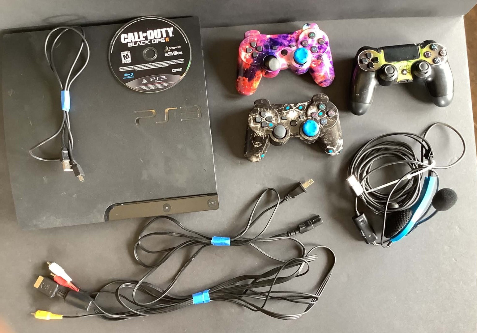 Sony PLAYSTATION 3 Console Bundle Slim 120GB CECH-3001BK 3 Controllers,Headset