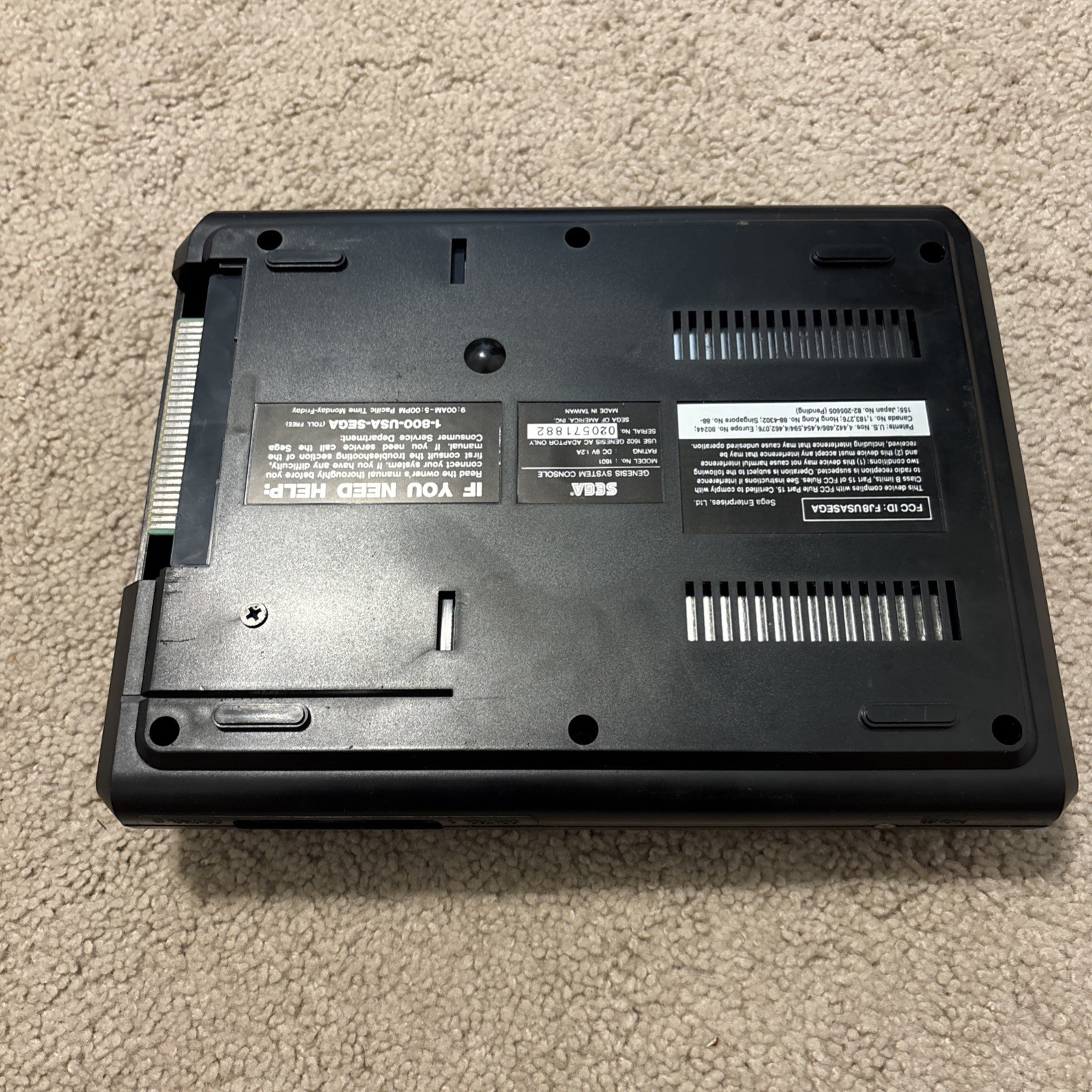 NOT WORKING Sega Genesis 16 Bit Console Only Model 1601 For Parts / Broken